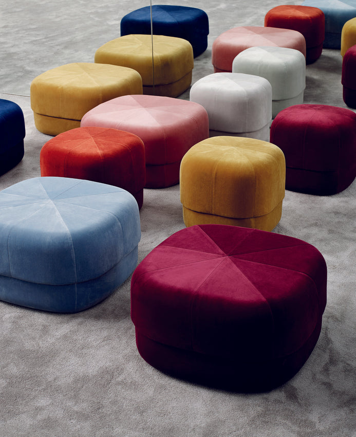 Lila Zirkus Pouf