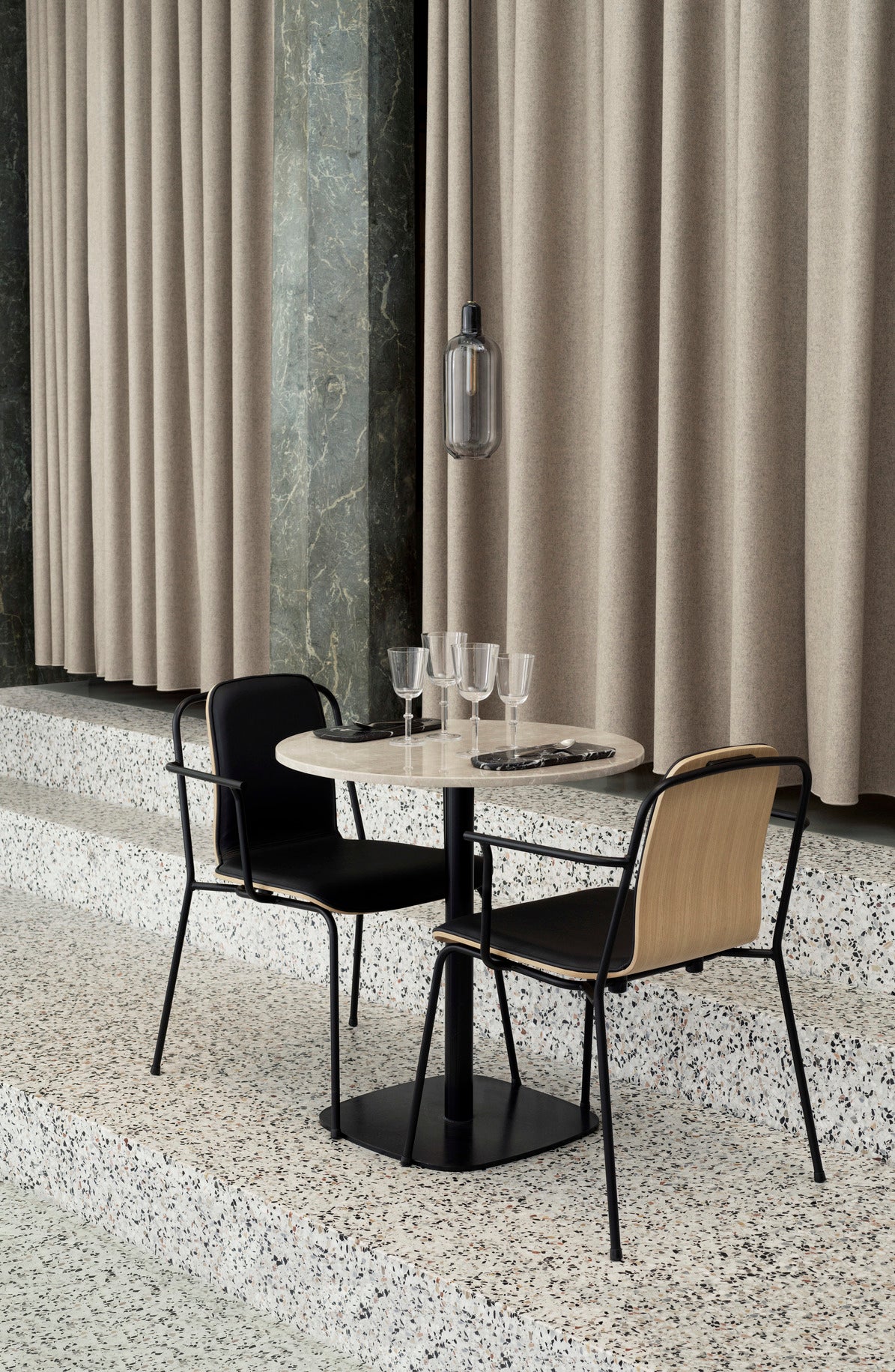 Chair with armrests Studio Upholstered front with brown ash veneer and black base