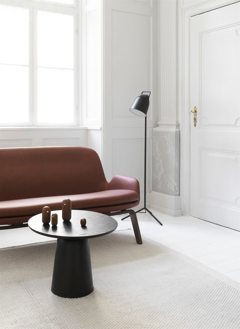 Sofa tapicerowana ERA orzechowa podstawa – drewno orzechowe
