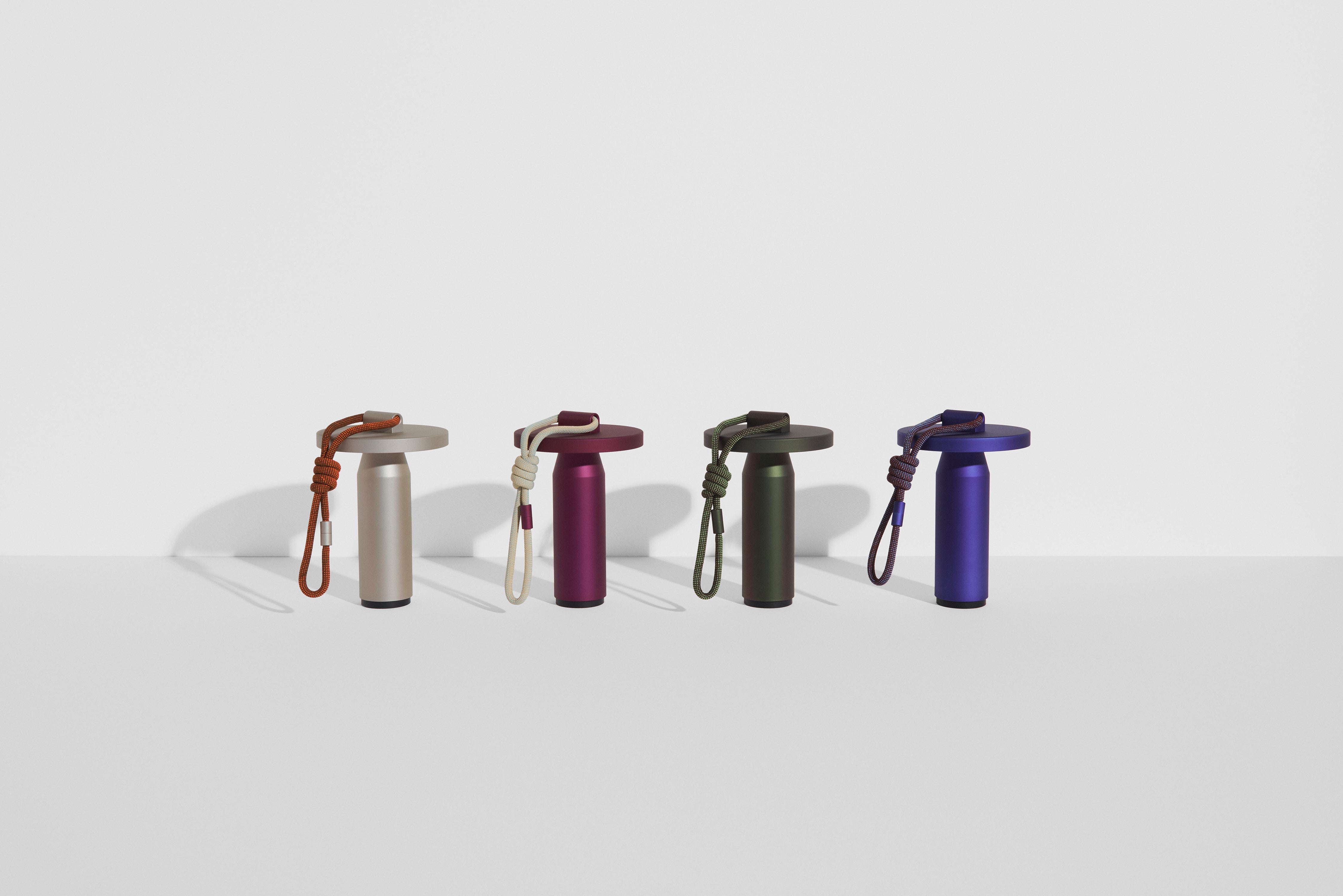 Lampa przenośna QUASAR zielony – Petite Friture
