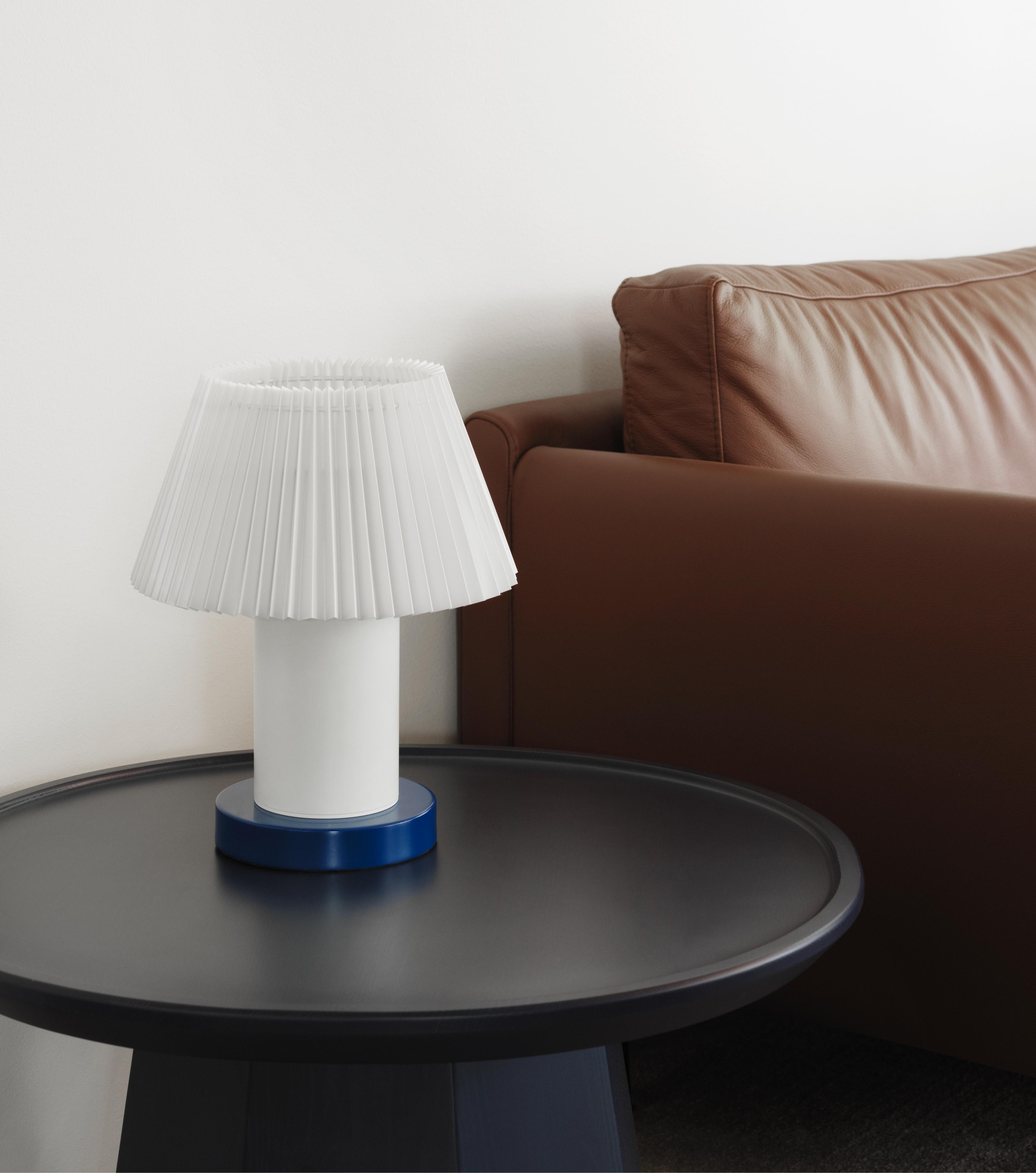 CELLU table lamp white with blue base