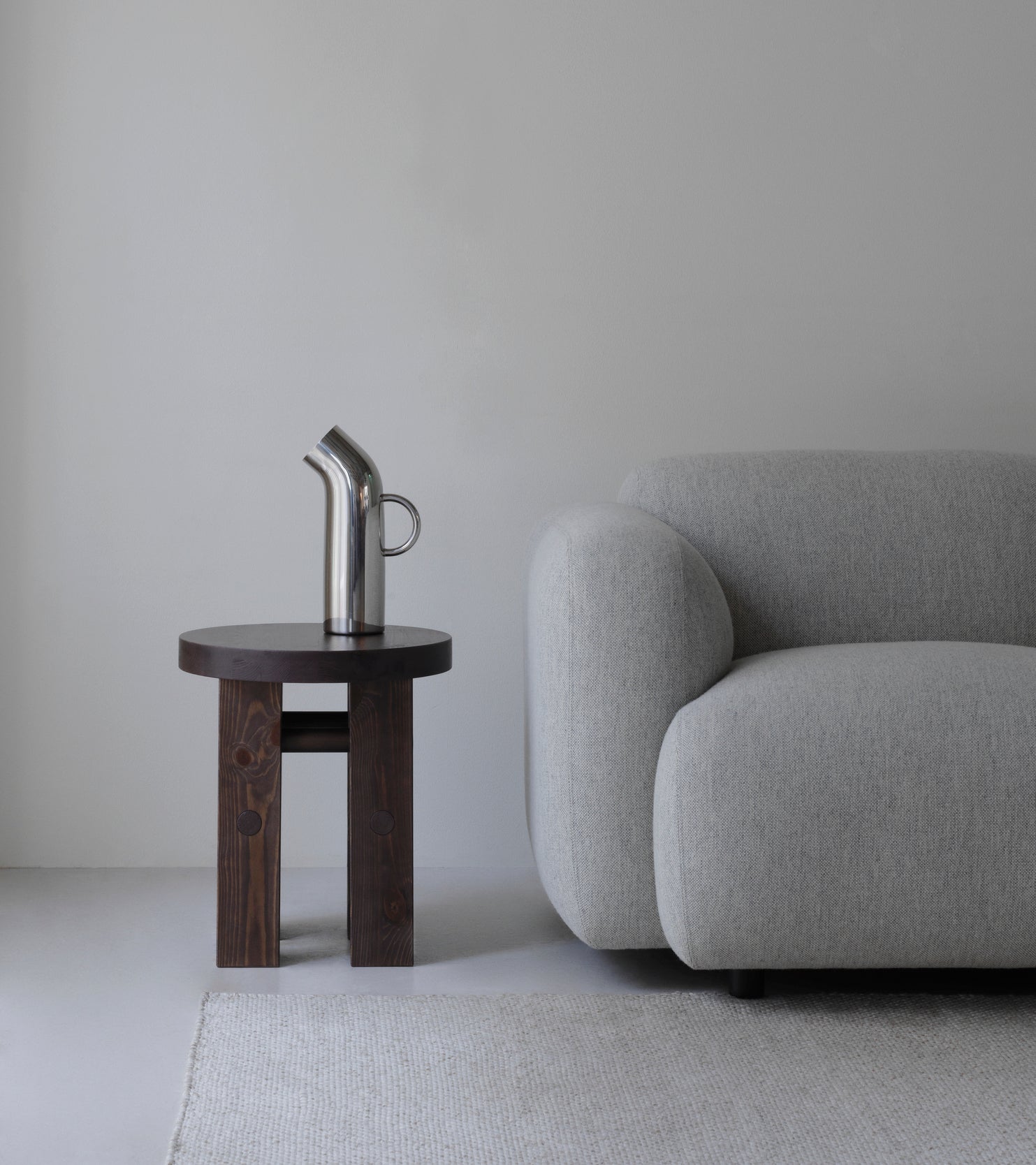 Fyr dunkelbrauner Stuhl