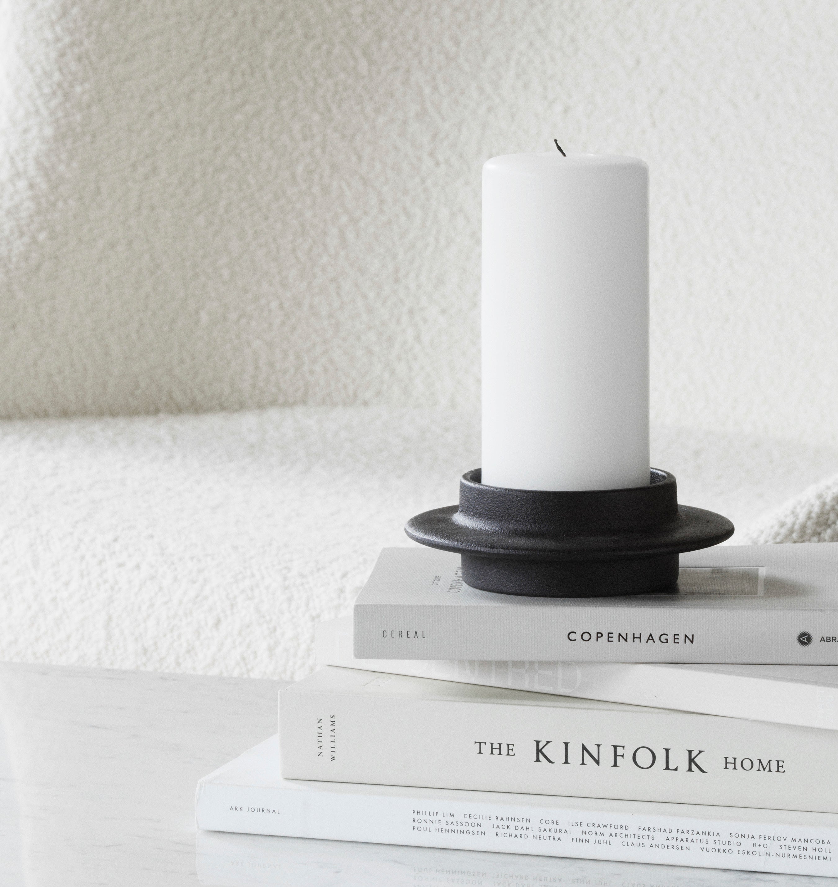 Świecznik HEIMA BLOCK CANDLE czarne żeliwo