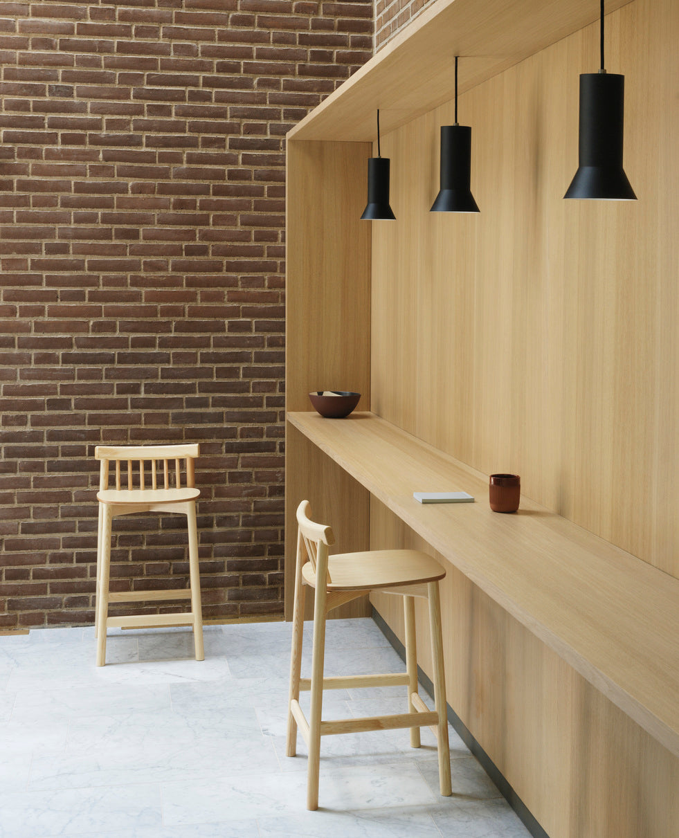 Pind Bar Stuhl schwarzer Aschefurnier