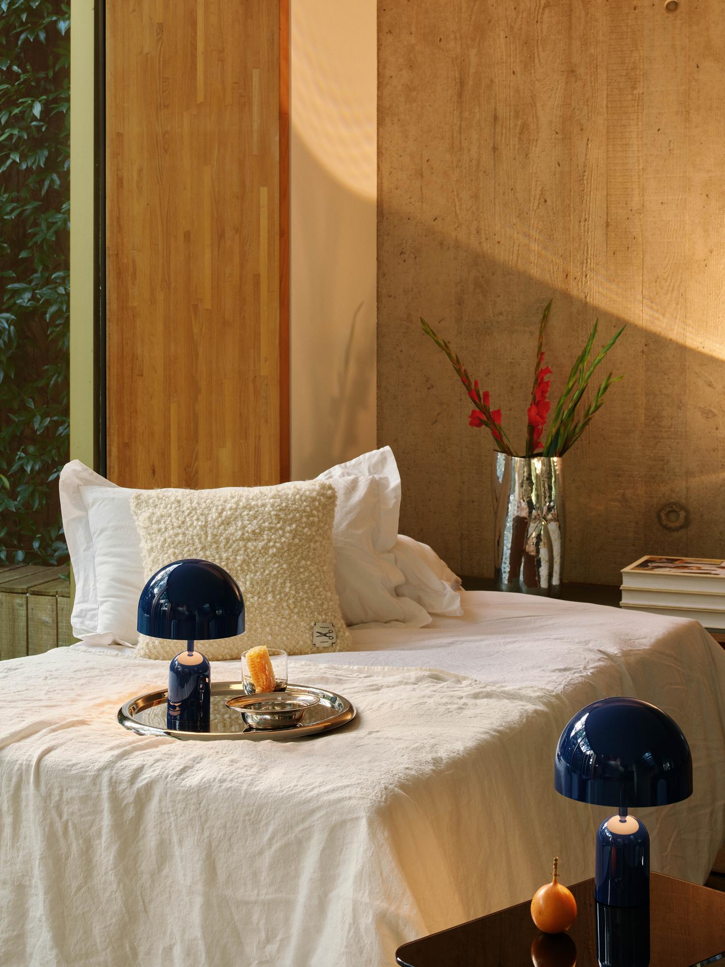 Tragbare Tischlampe BELL blau