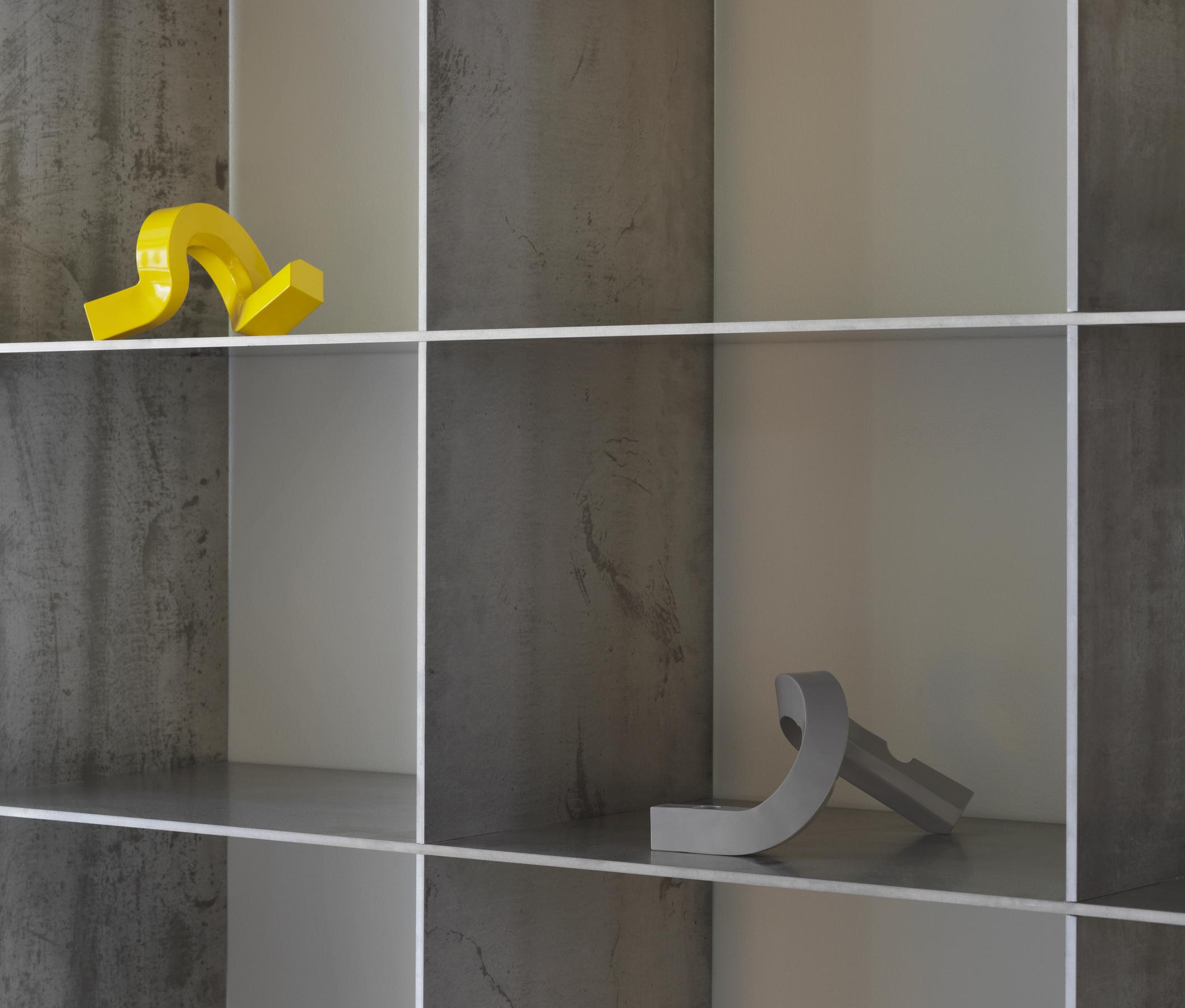 Świecznik CROOKED ONE żółty