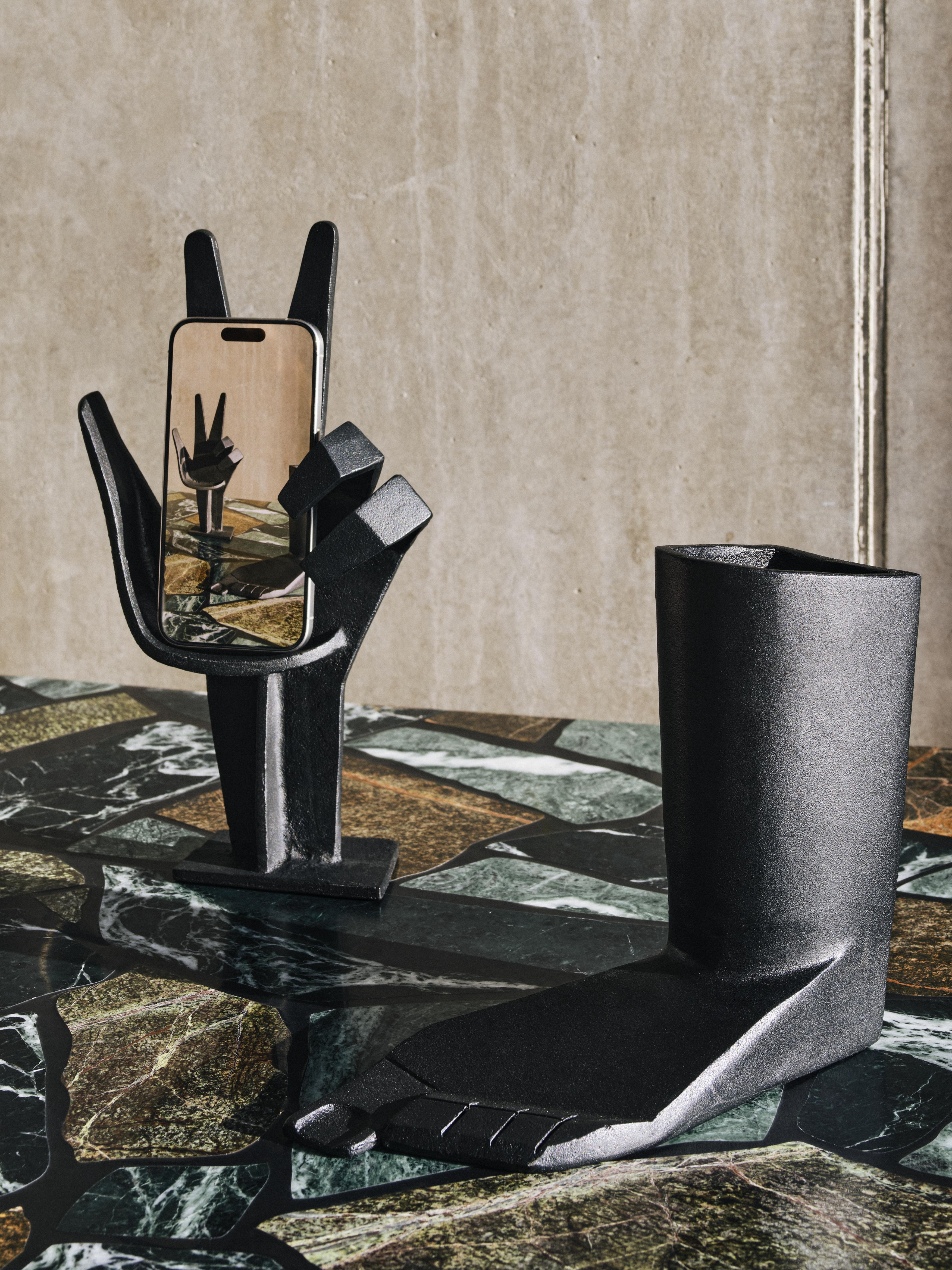 CAST FOOT decoratie zwart