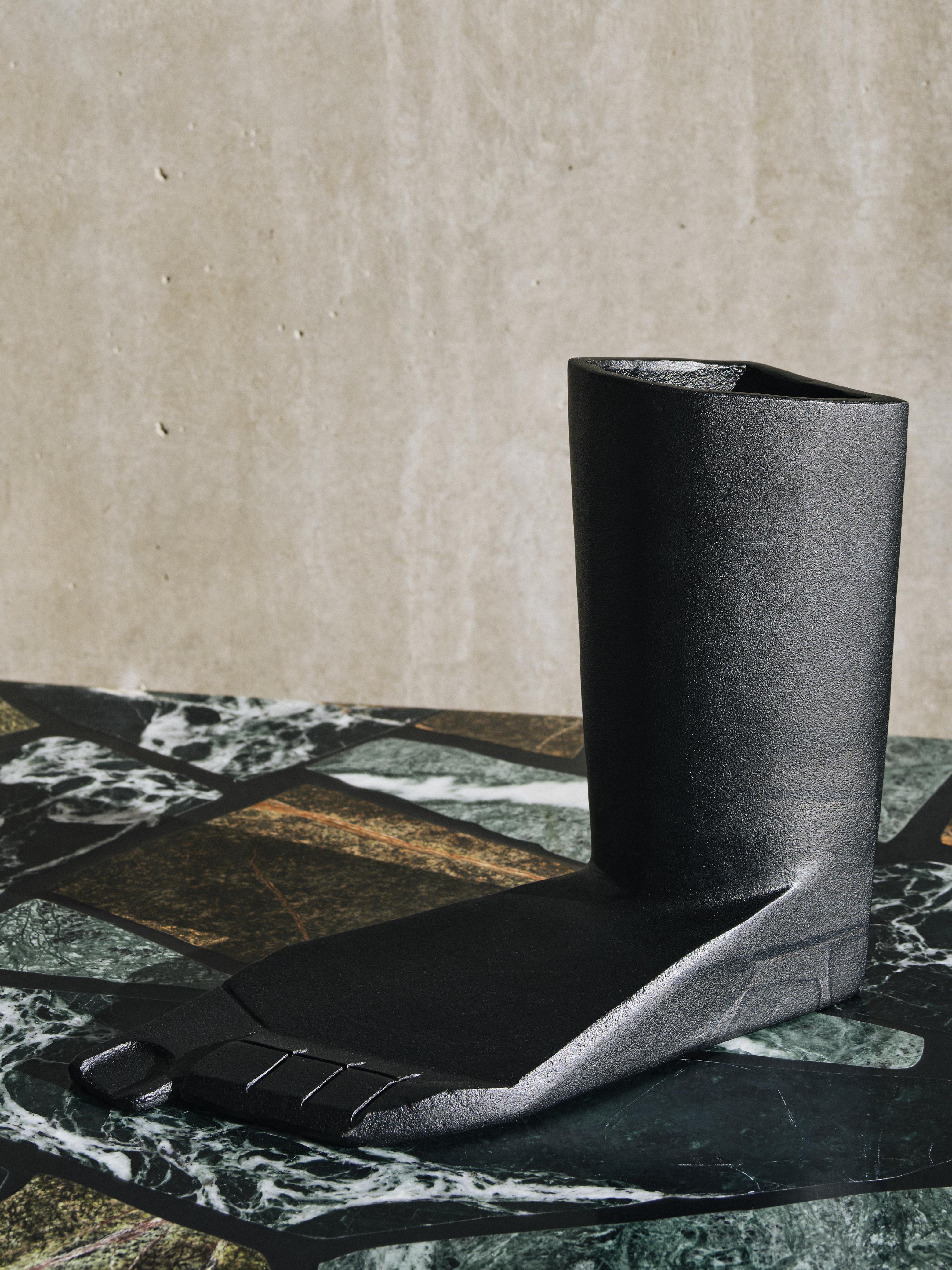 CAST FOOT decoratie zwart