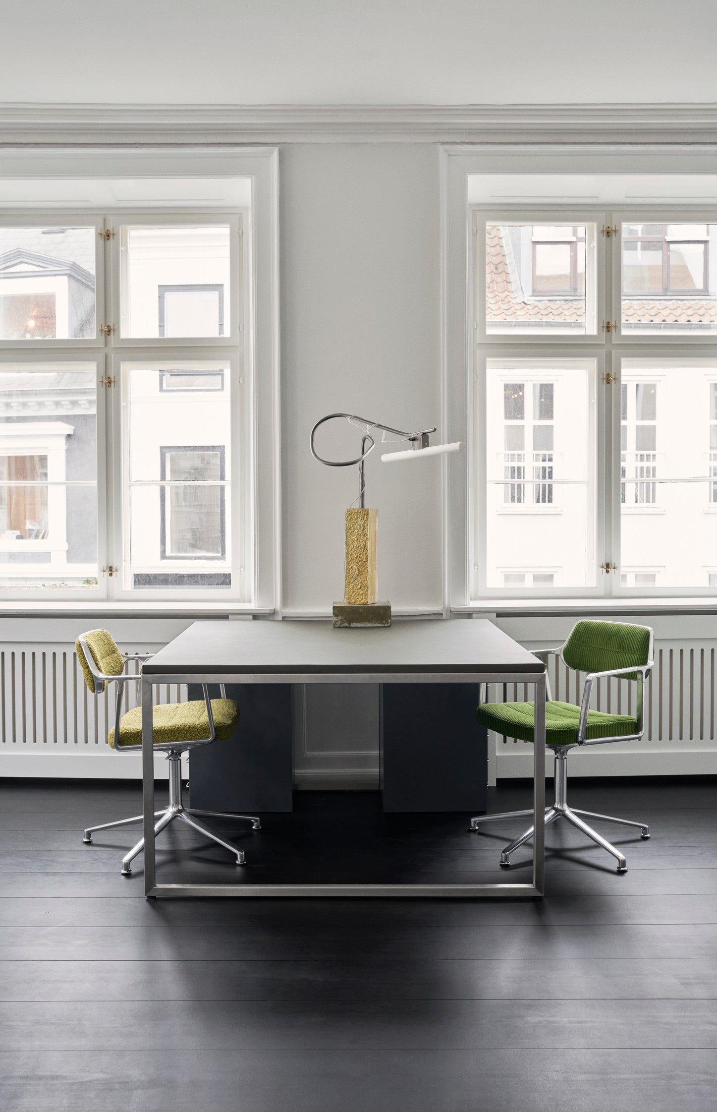 Bureau stoel 453+ zwarte leer met metalen basis