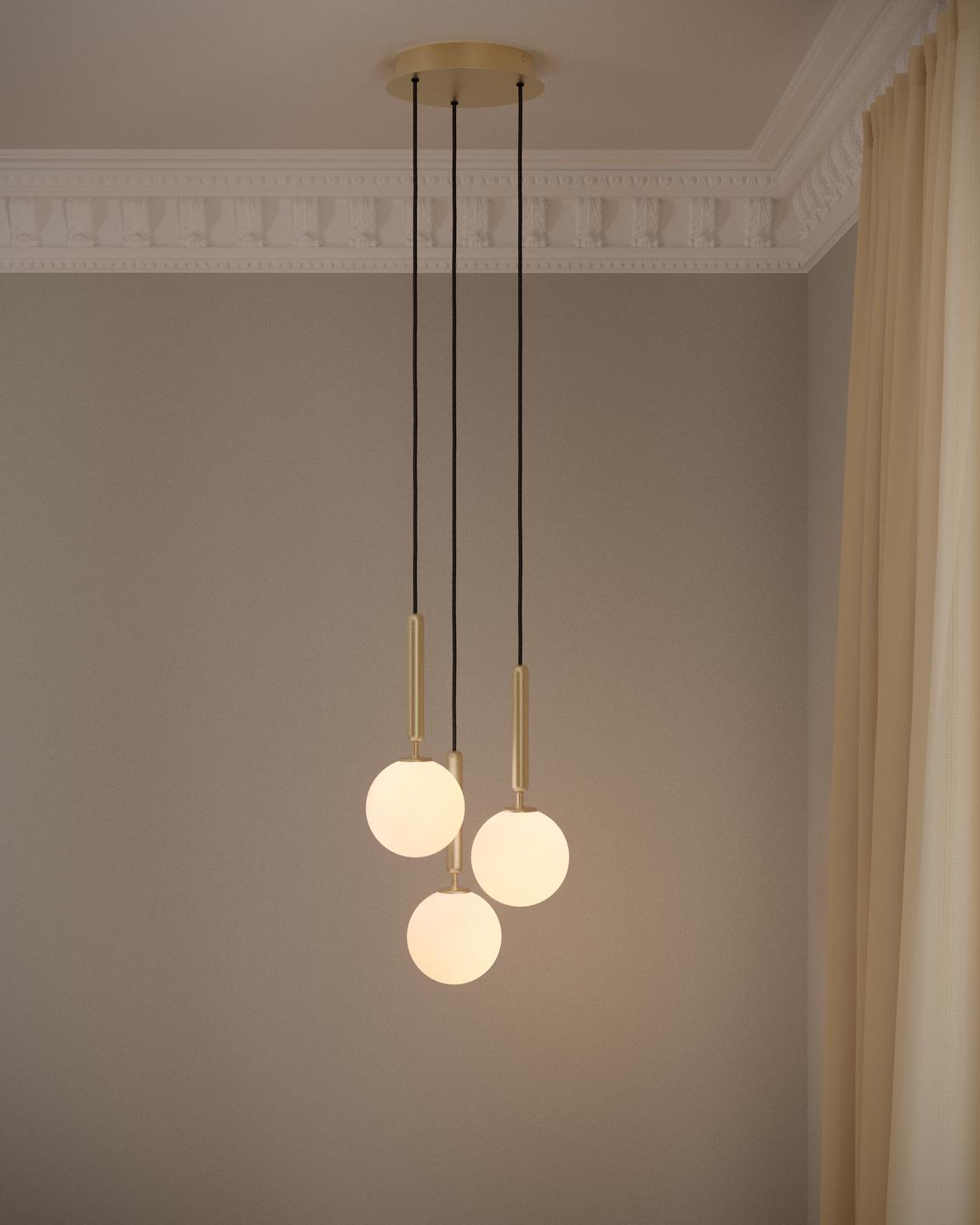 Hanglamp MIIRA 3 messing met opaalglas