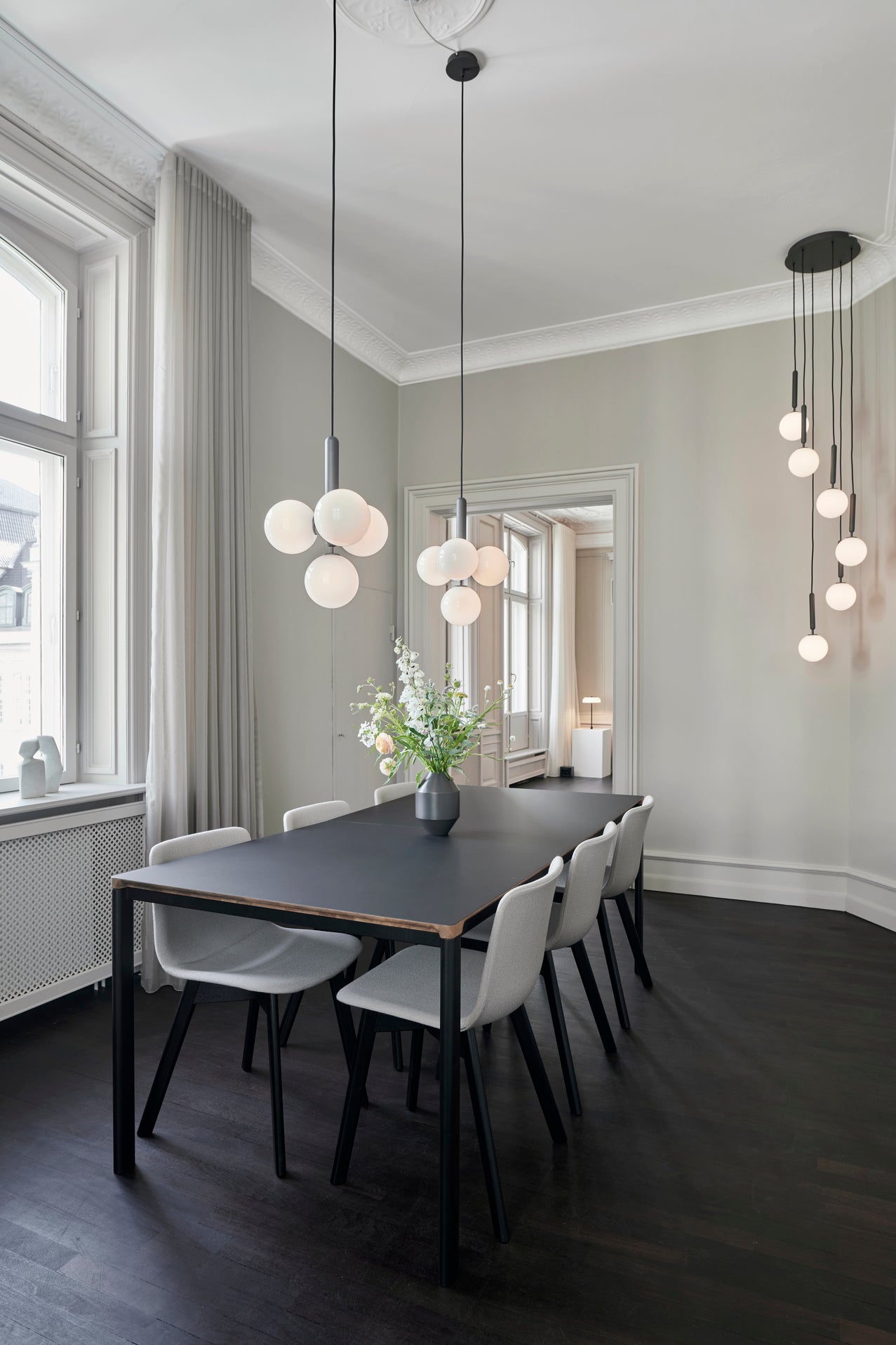 Hanglamp MIIRA 6 messing met opaalglas