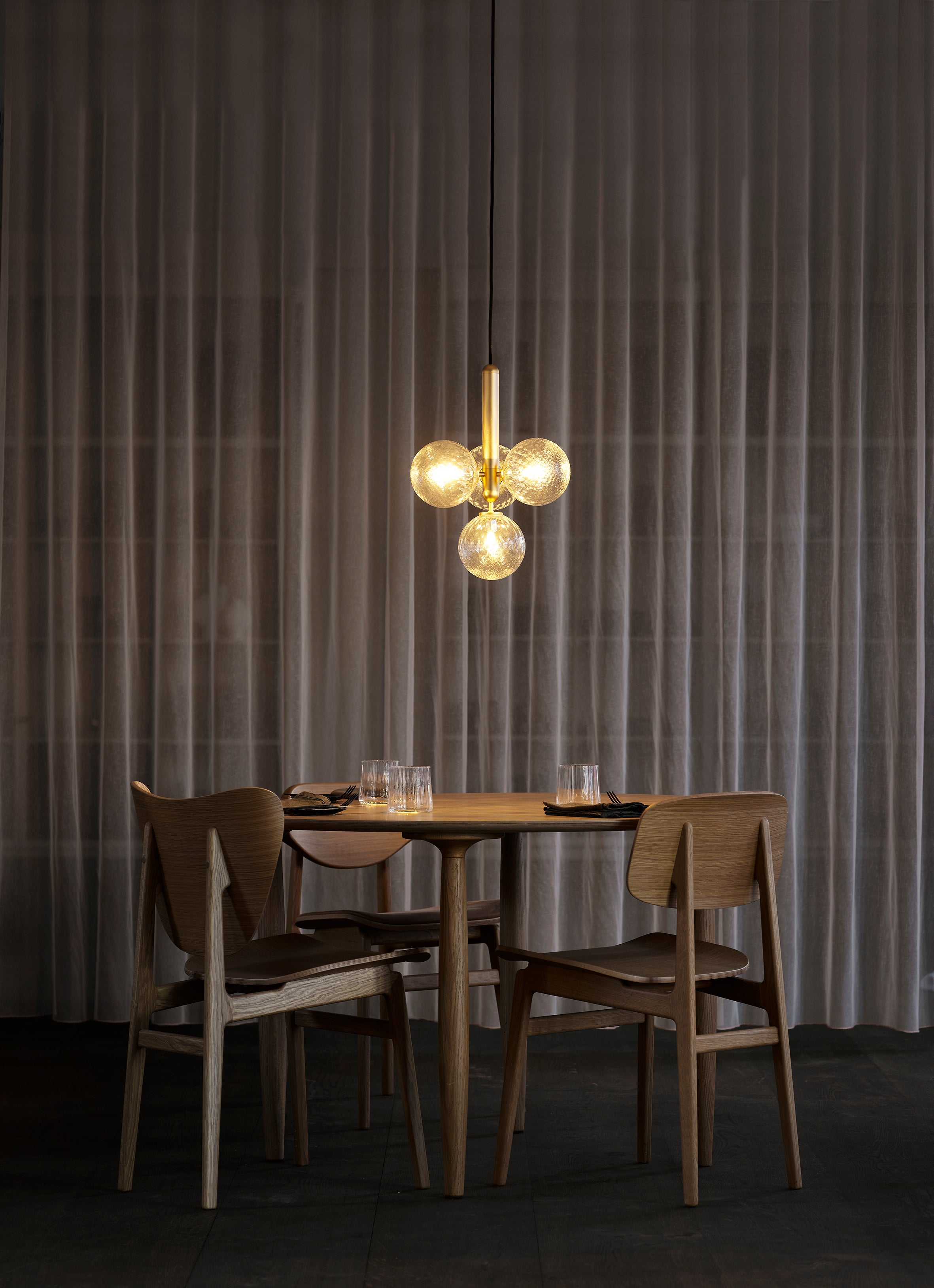Hanglamp MIIRA 4 messing met transparant glas