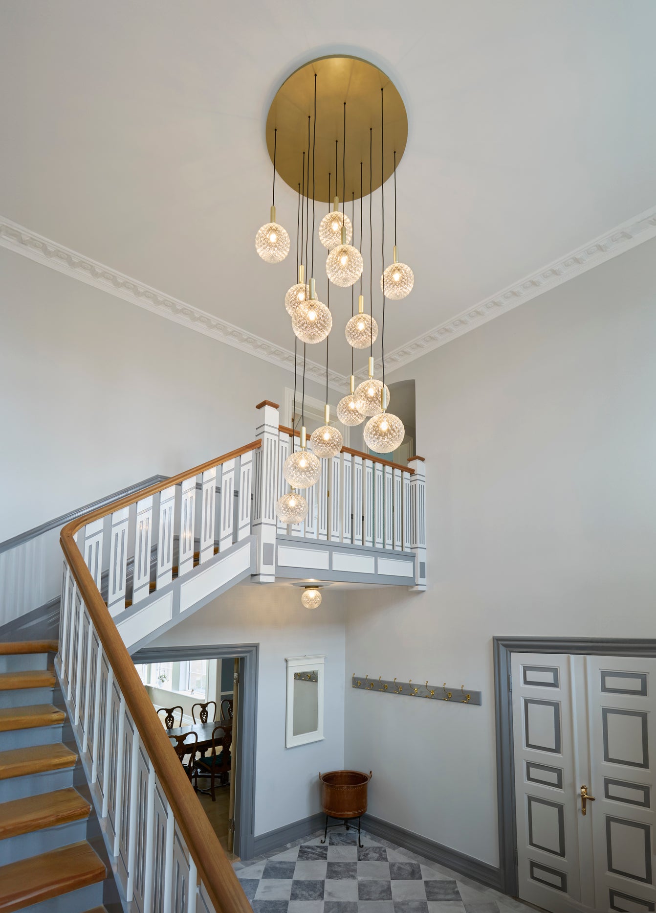 Hanglamp MIIRA 13 messing met opaalglas