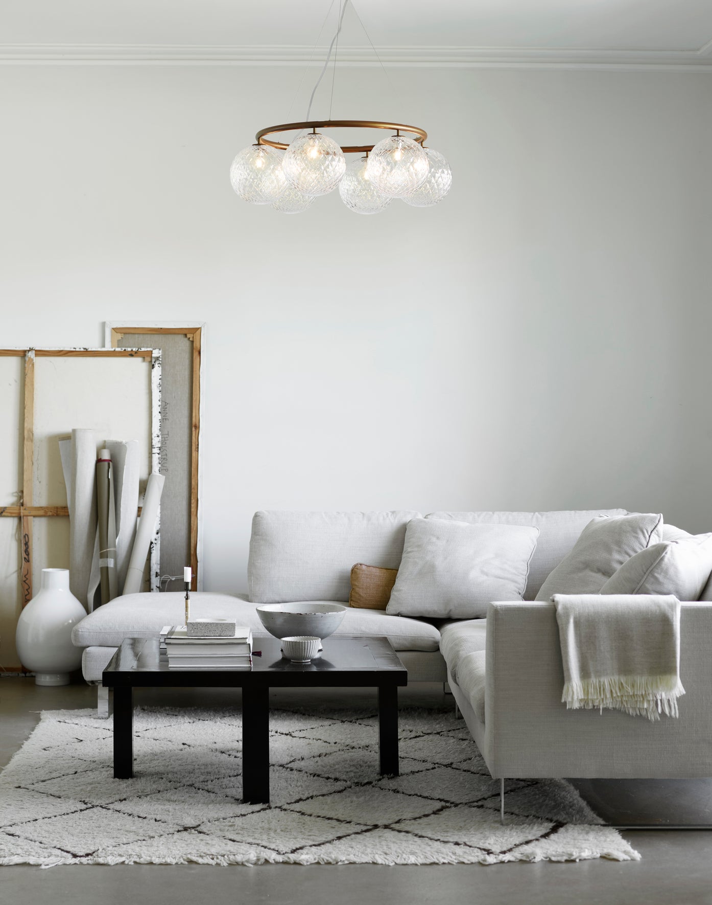 Lampa wisząca MIIRA 6 CIRCULAR ciemnobrązowy z transparentnym szkłem – Nuura
