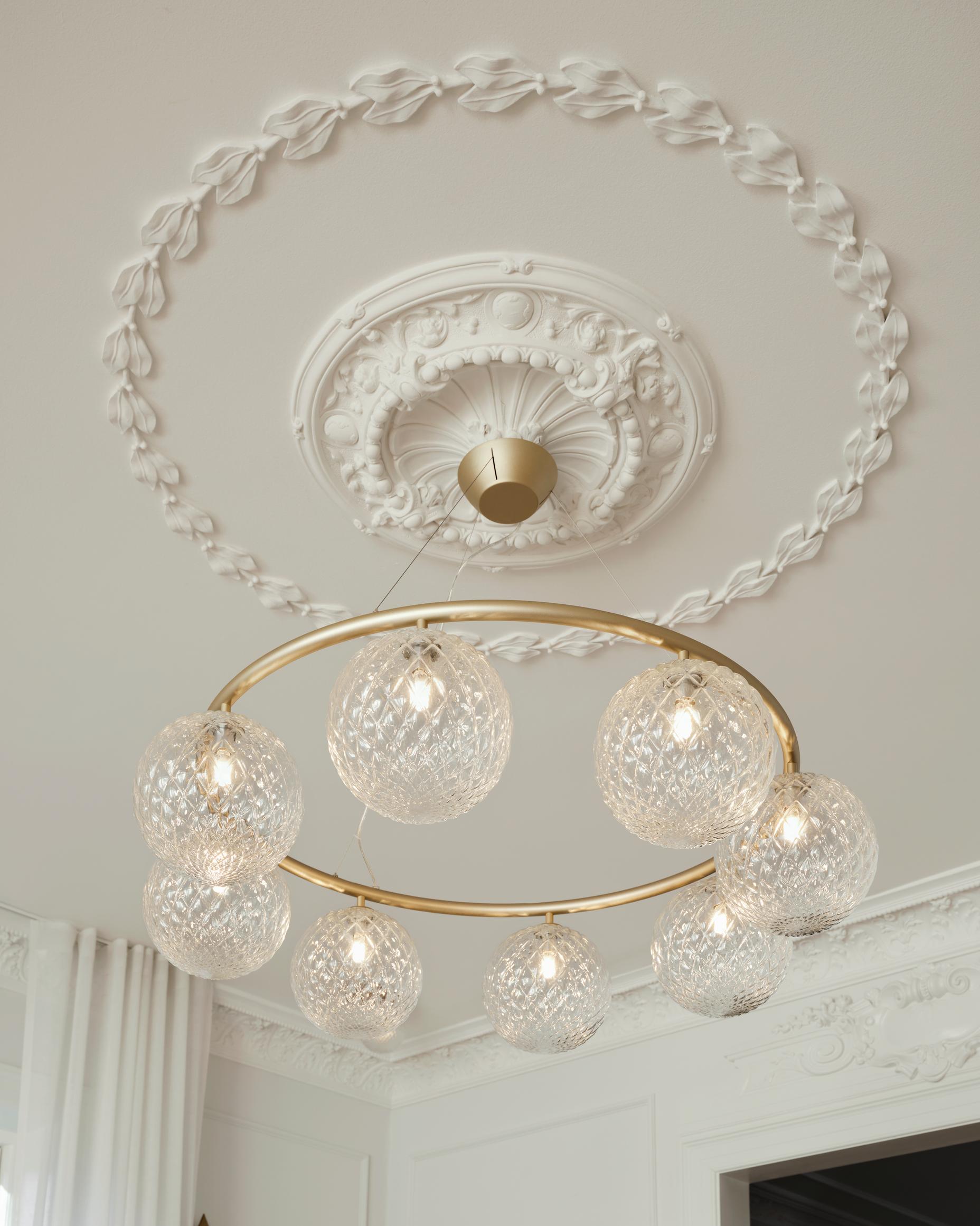 Lampa wisząca MIIRA 8 CIRCULAR mosiężny z transparentnym szkłem – Nuura
