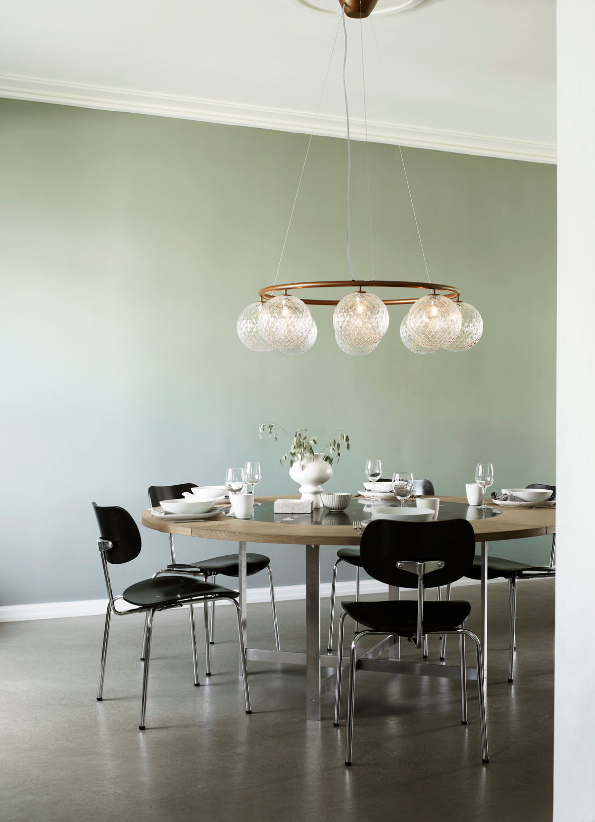 Lampa wisząca MIIRA 8 CIRCULAR ciemnobrązowy z transparentnym szkłem – Nuura