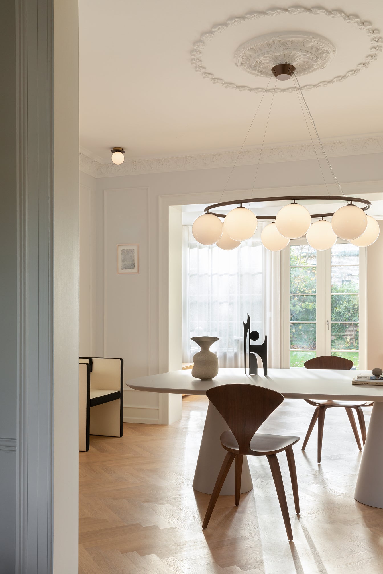 Hanglamp MIIRA 8 OVAL donkerbruin met opaalglas