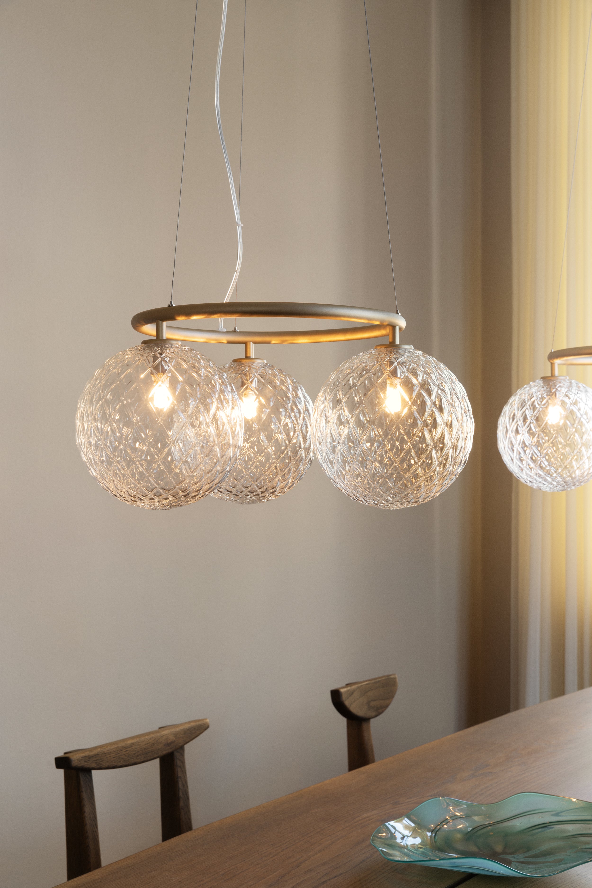 Lampa wisząca MIIRA 3 CIRCULAR mosiężny z transparentnym szkłem – Nuura