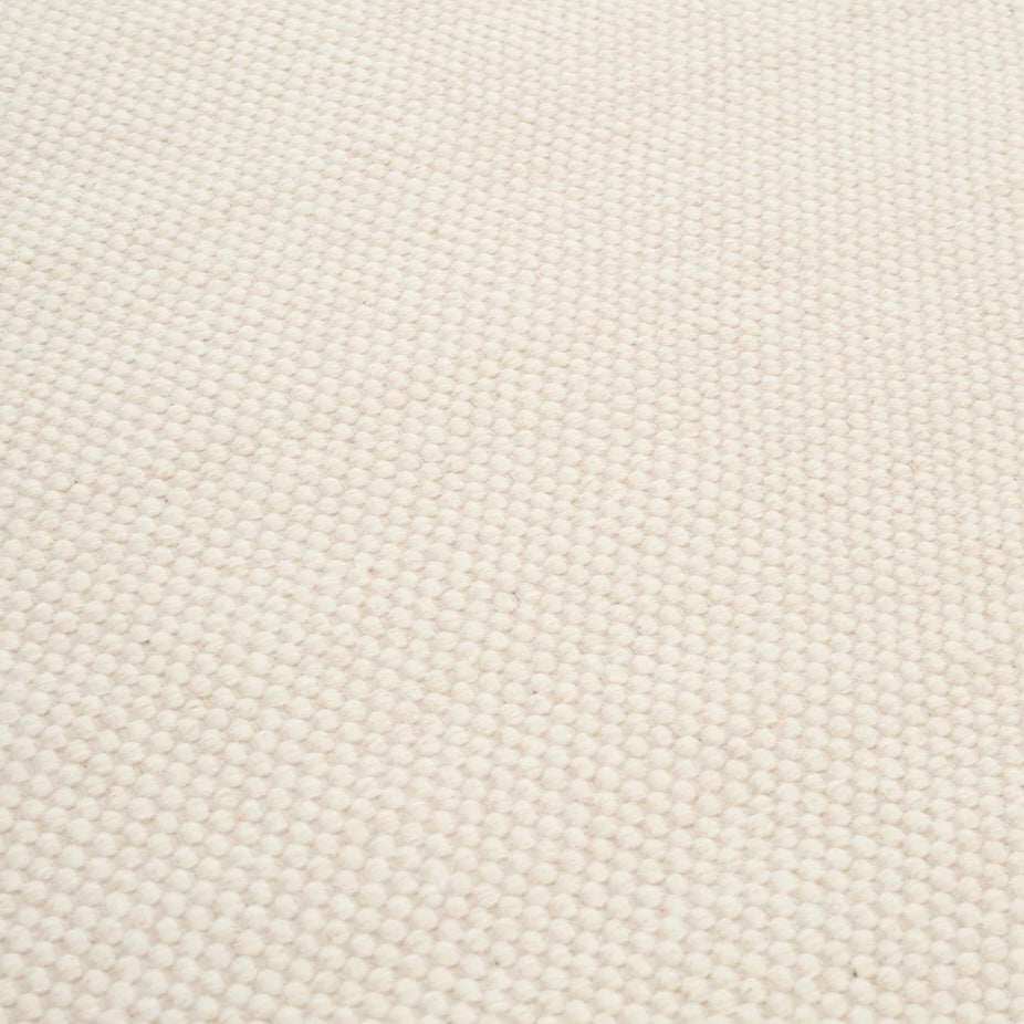 Asko white rug