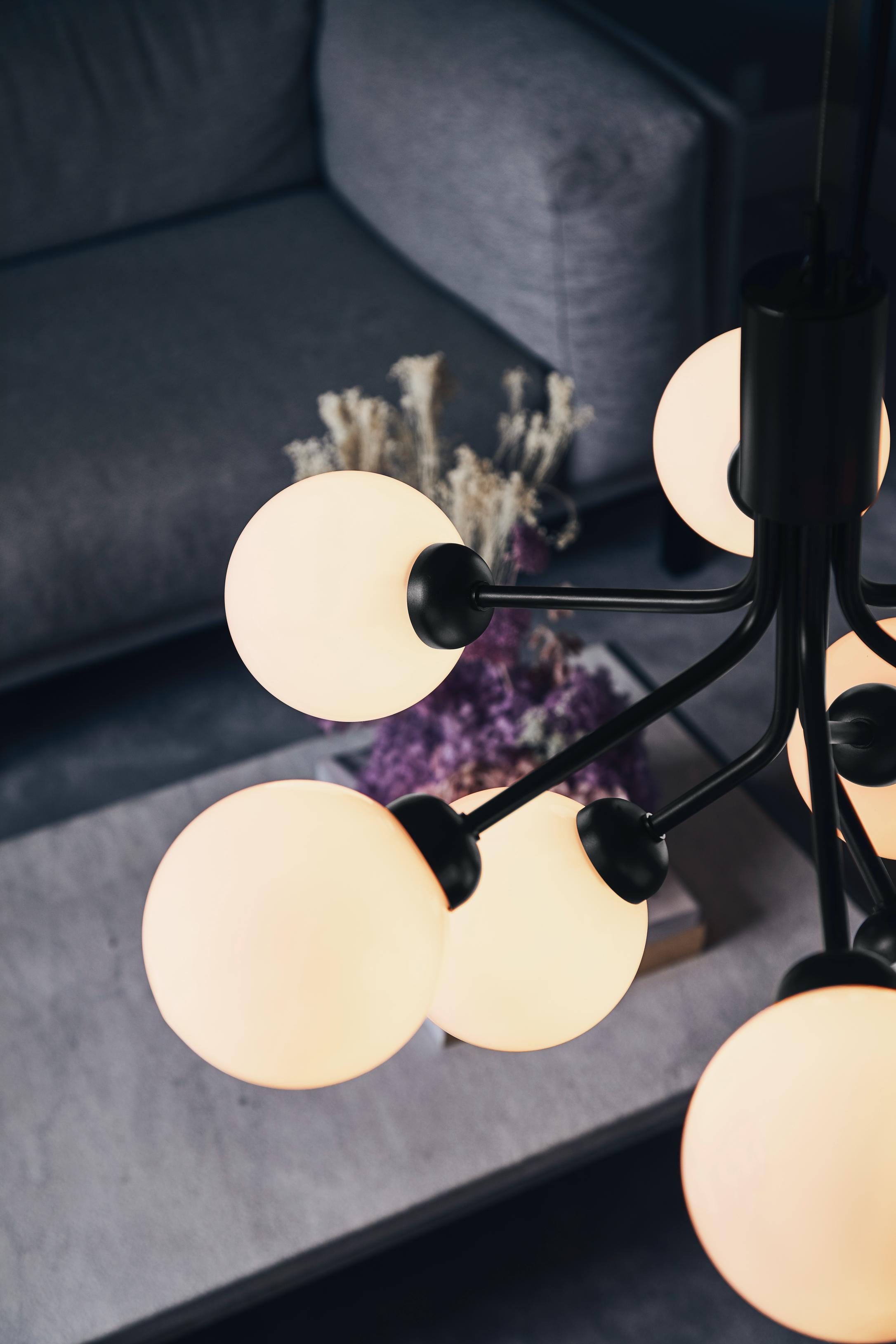 Hanglamp APIALES 9 zwart met opaalglas