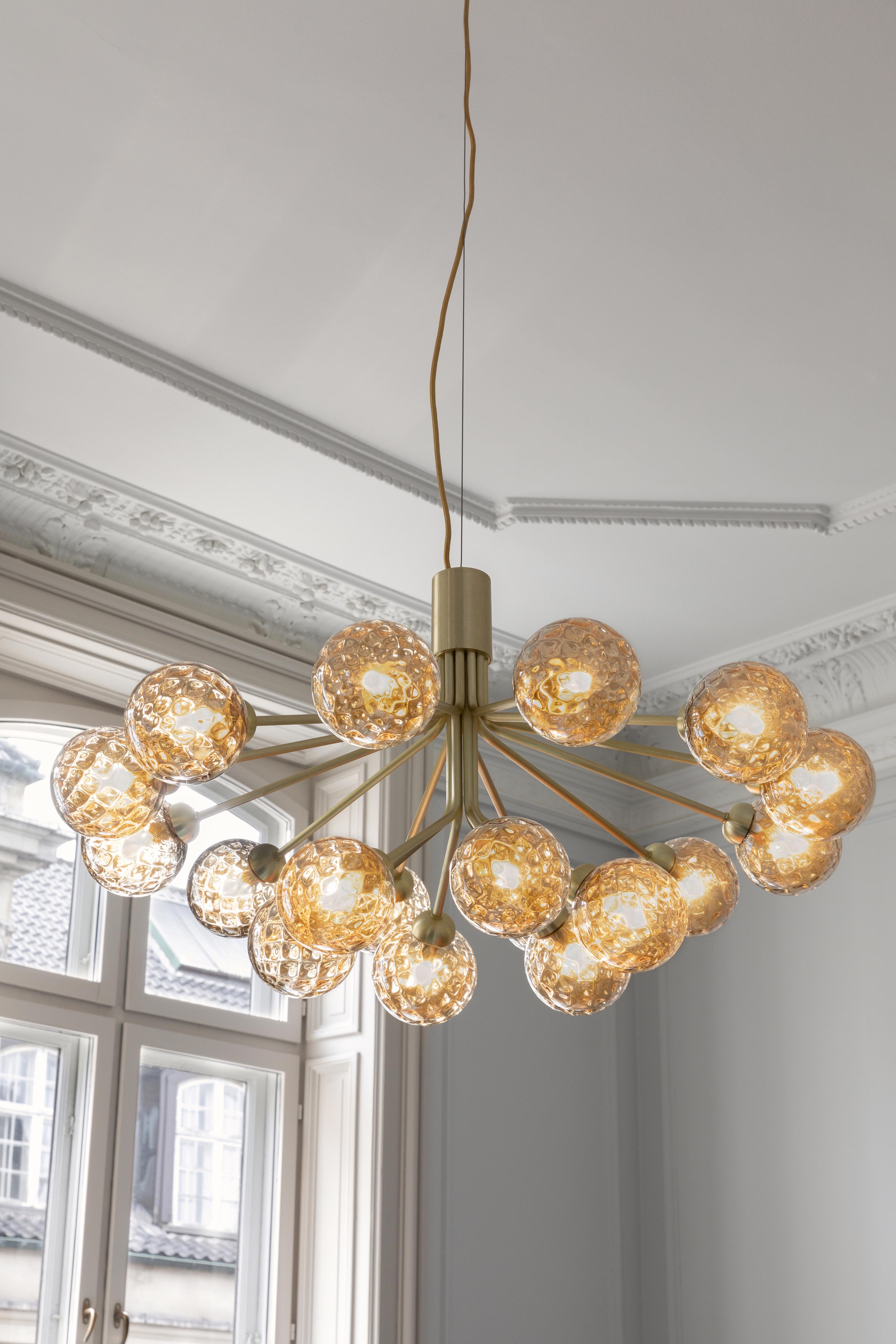 Kroonluchter APIALES 18 messing met gouden glas