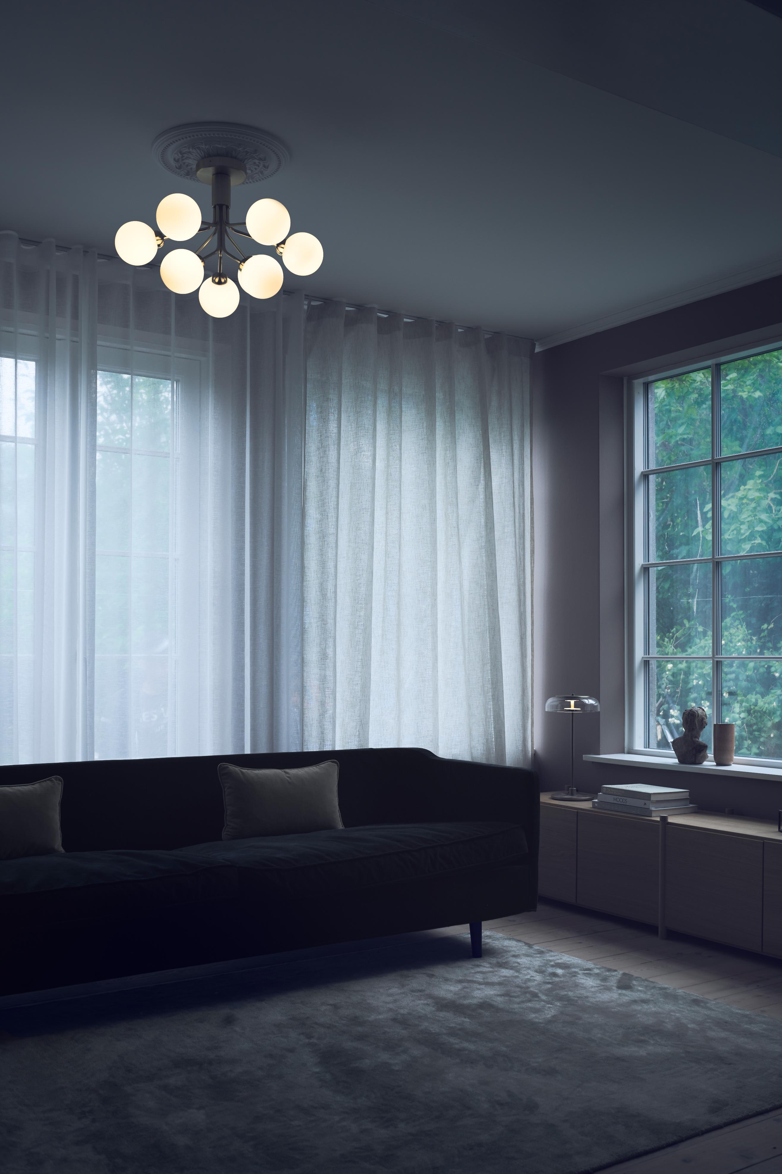 Deckenleuchte APIALES 9 Messing mit opalem Glas