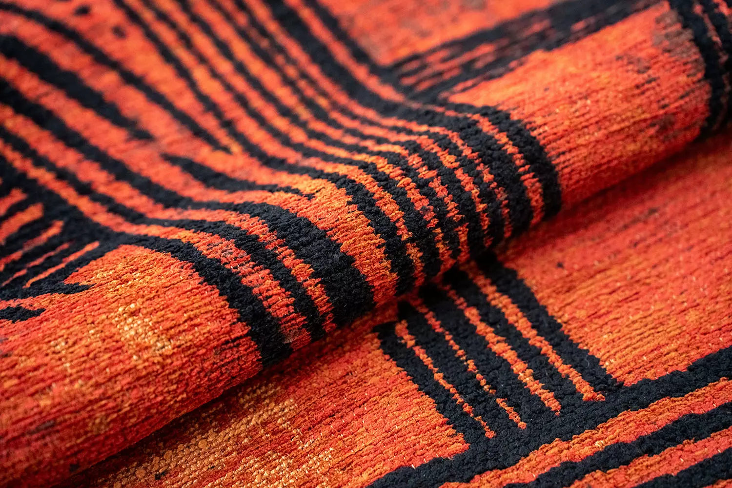 Ronde KANJI vloerkleed oranje met zwart