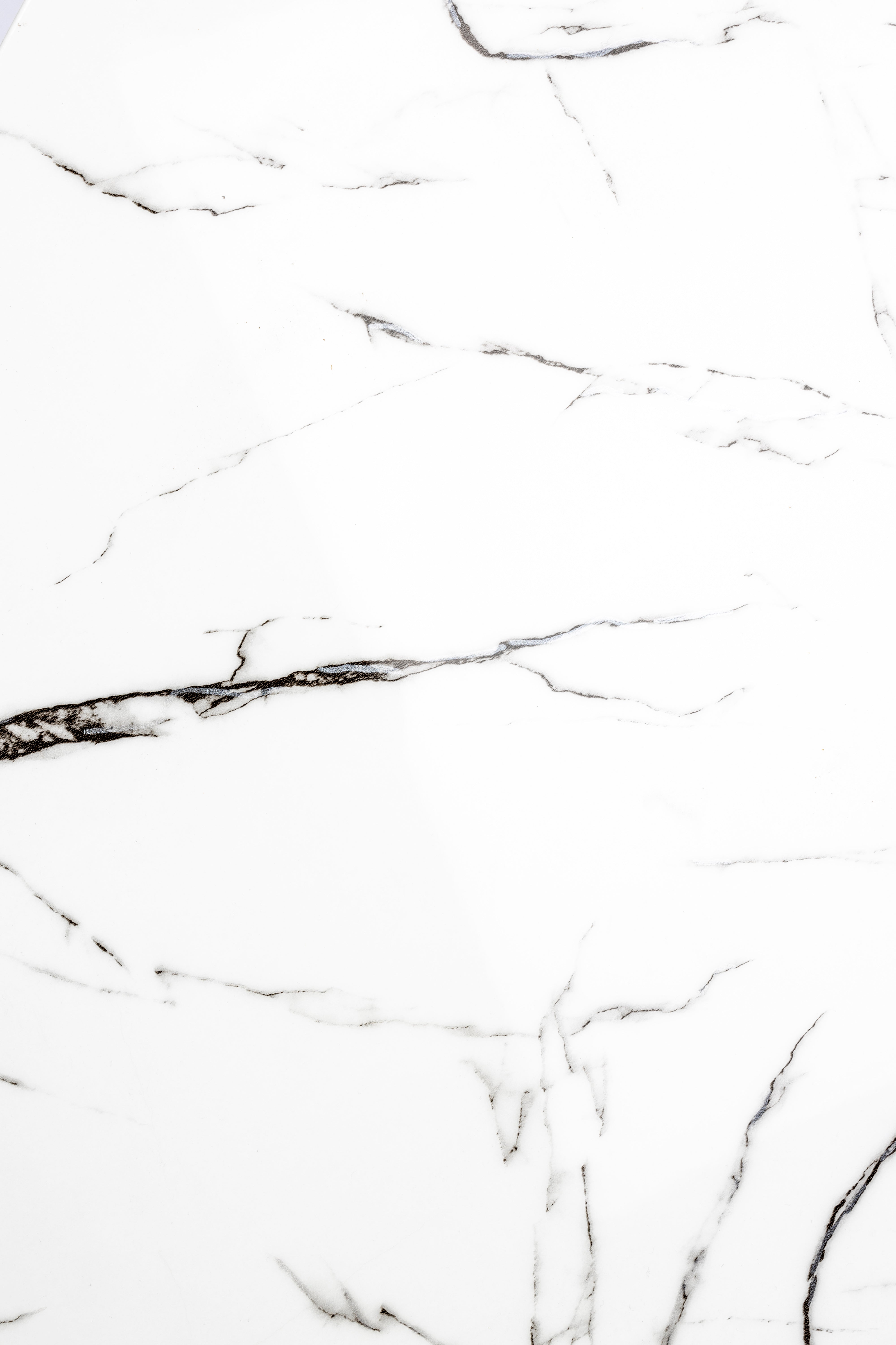 Ronde tafel MARU wit met zwarte voet