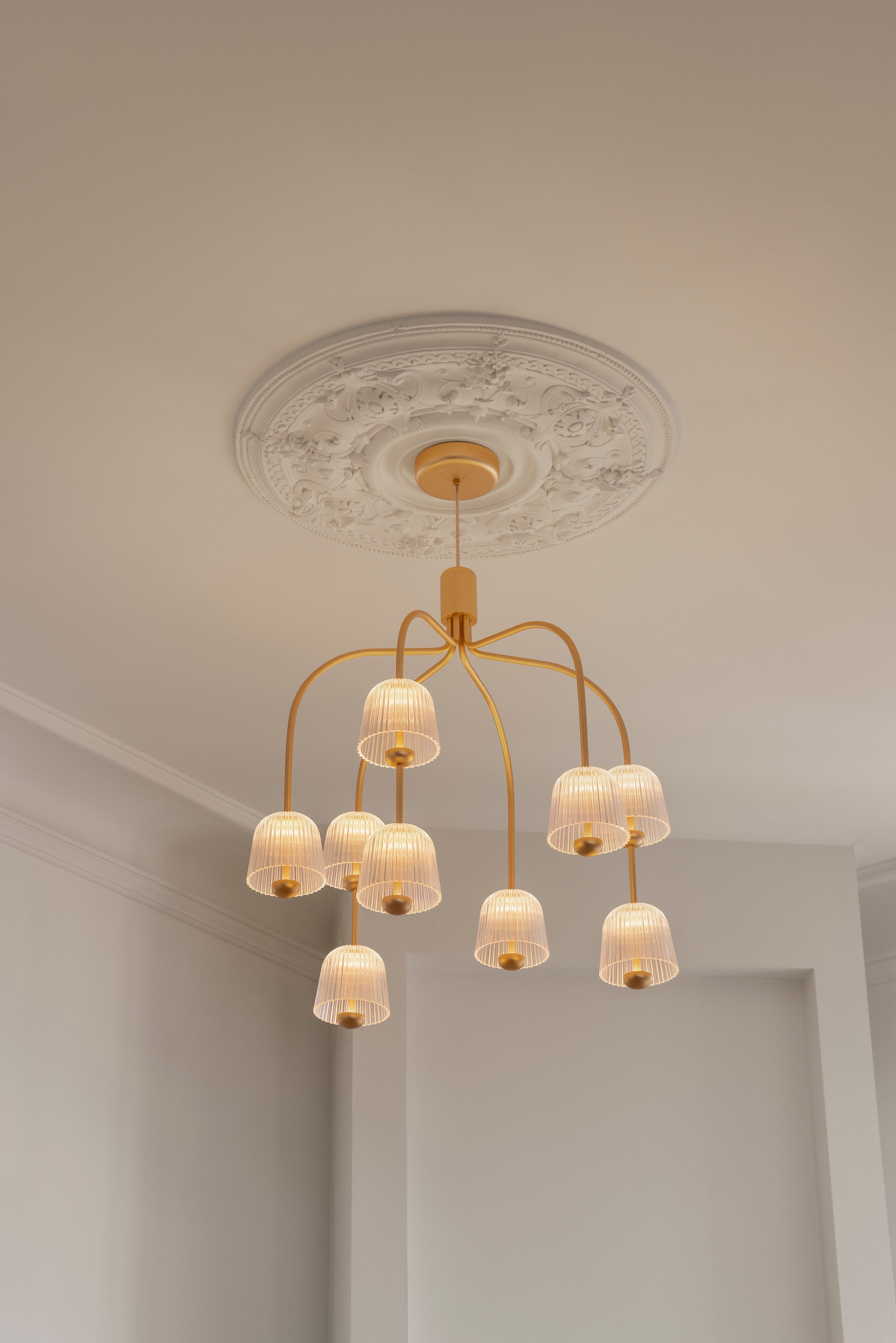 Kroonluchter ASTEEA 9 goud met transparant glas