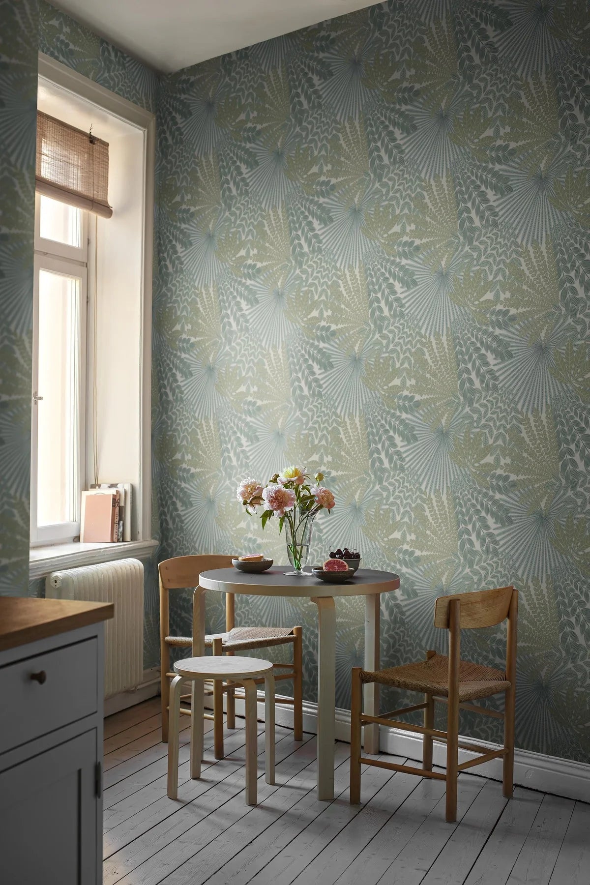 Behang met plantmotief VELVET LEAVES olijfgroen