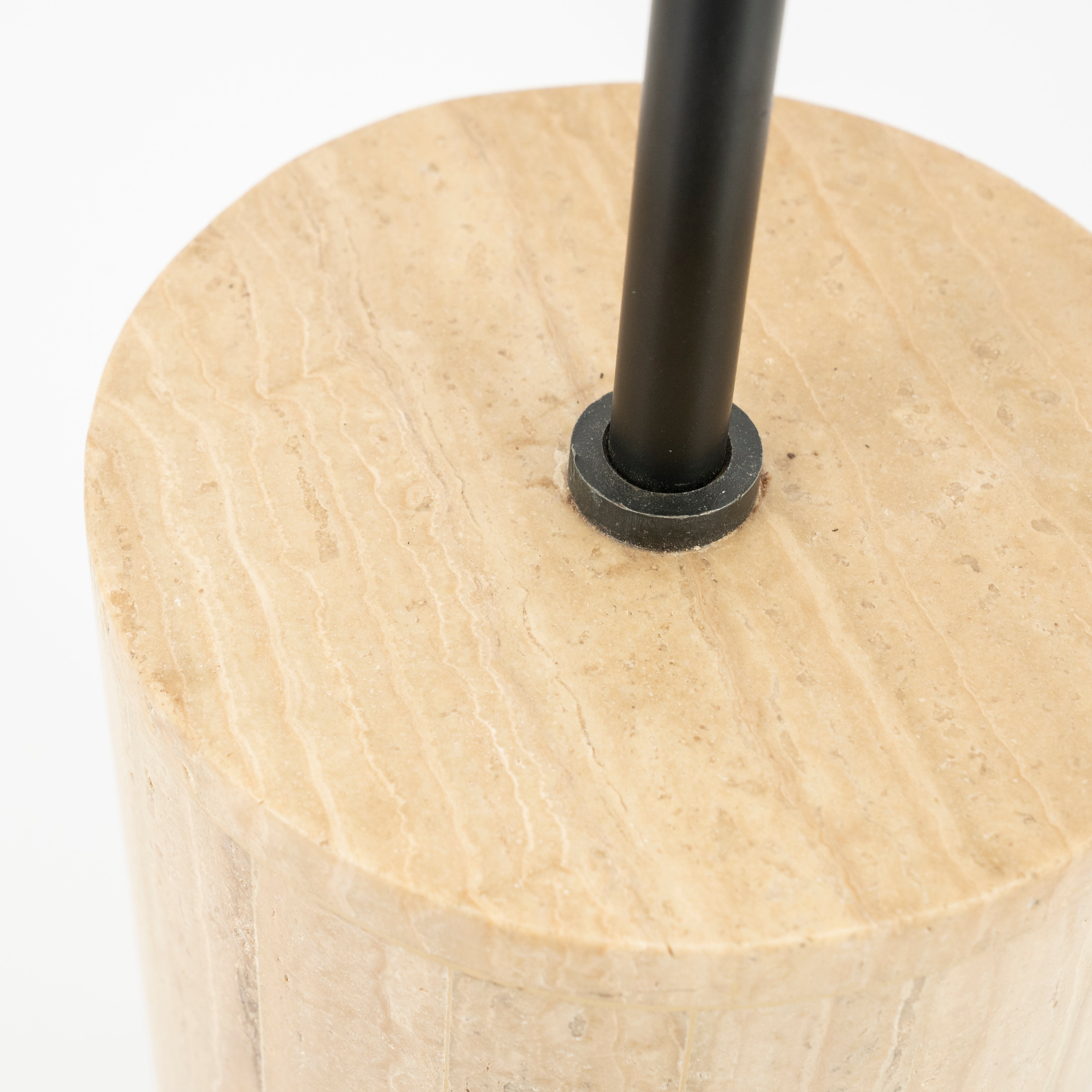 Stehlampe AMARA Travertin mit beigem Schirm