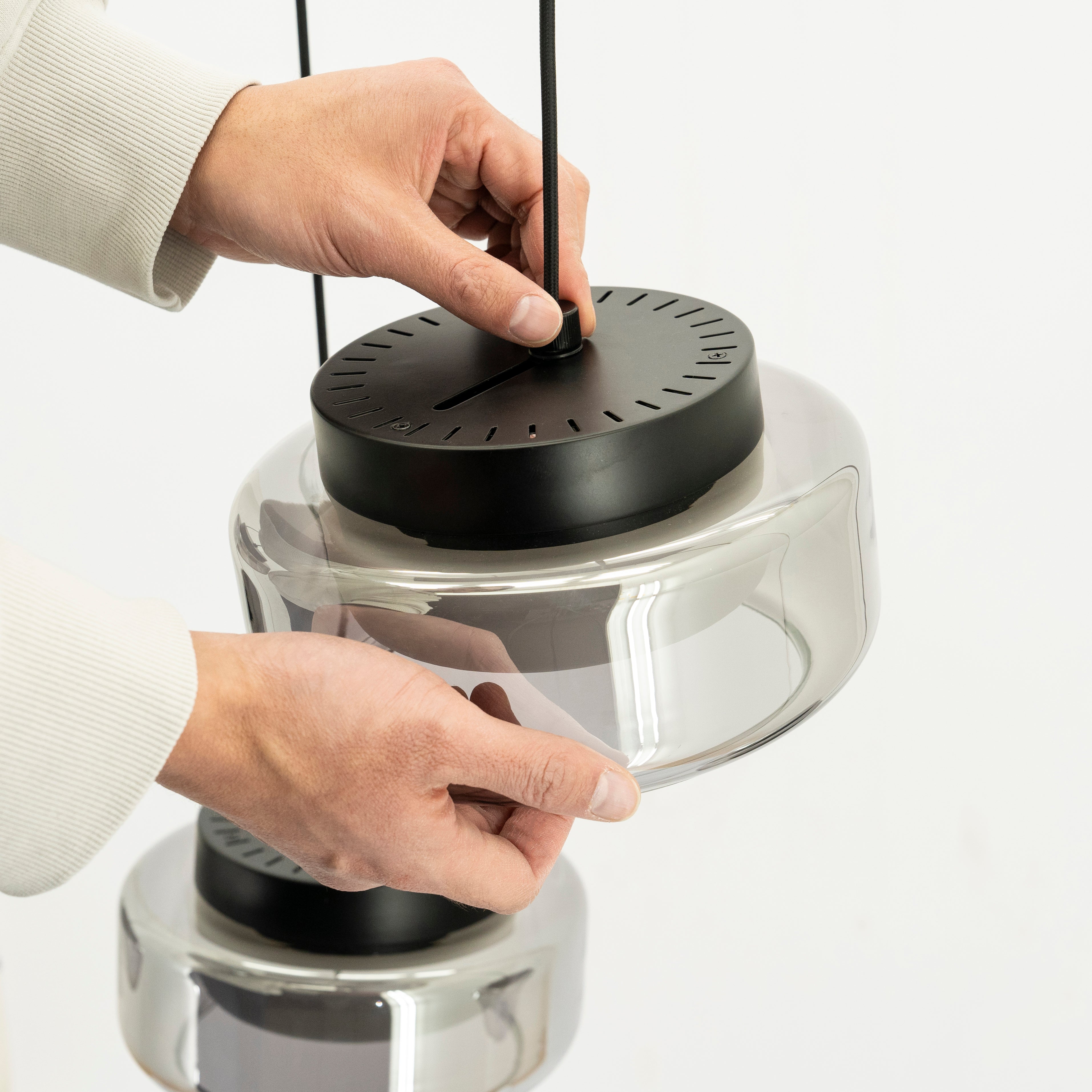 Glas-Pendelleuchte PIVOT