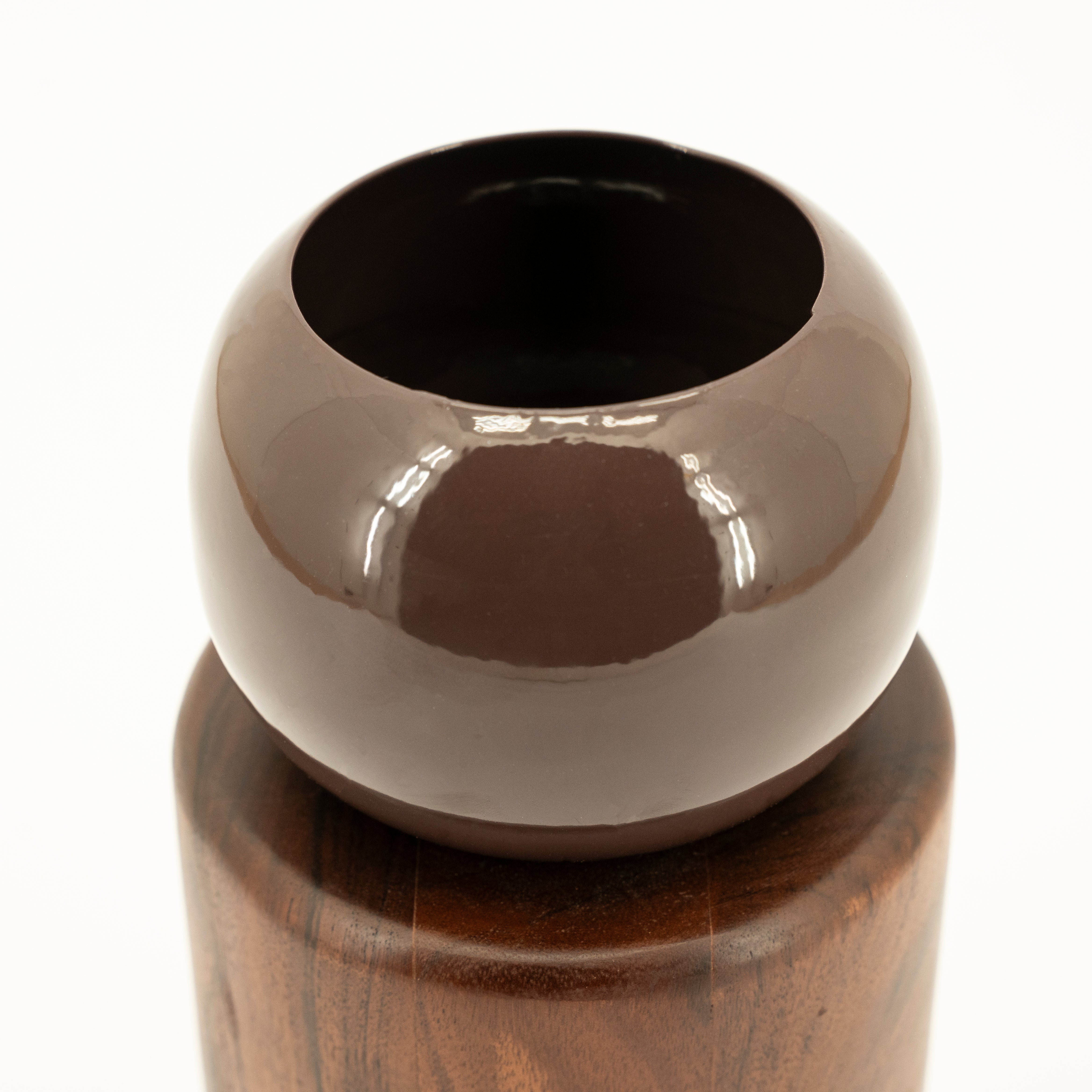 BELLOA vase dark acacia wood