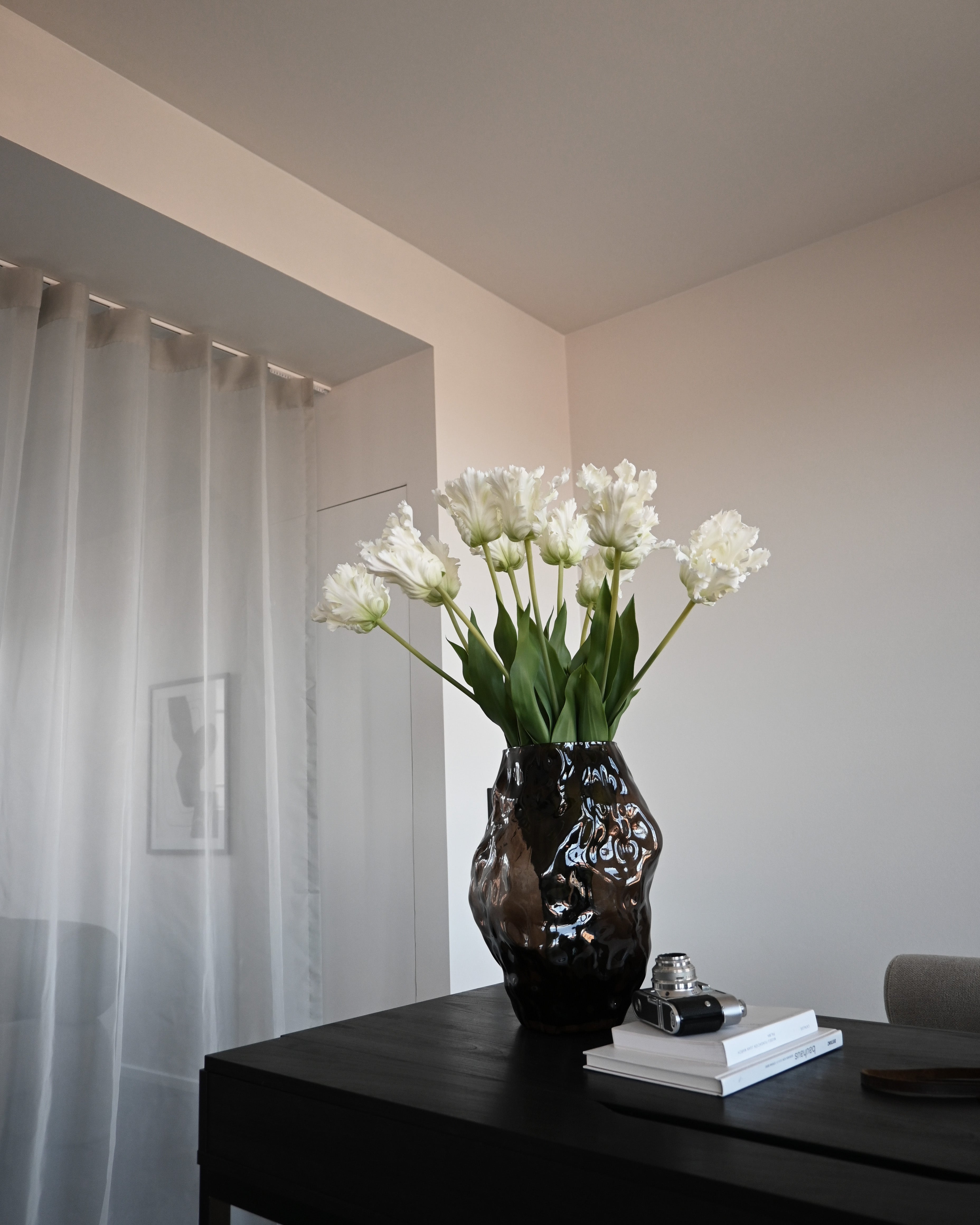 KATACHI Vase Brown Glass