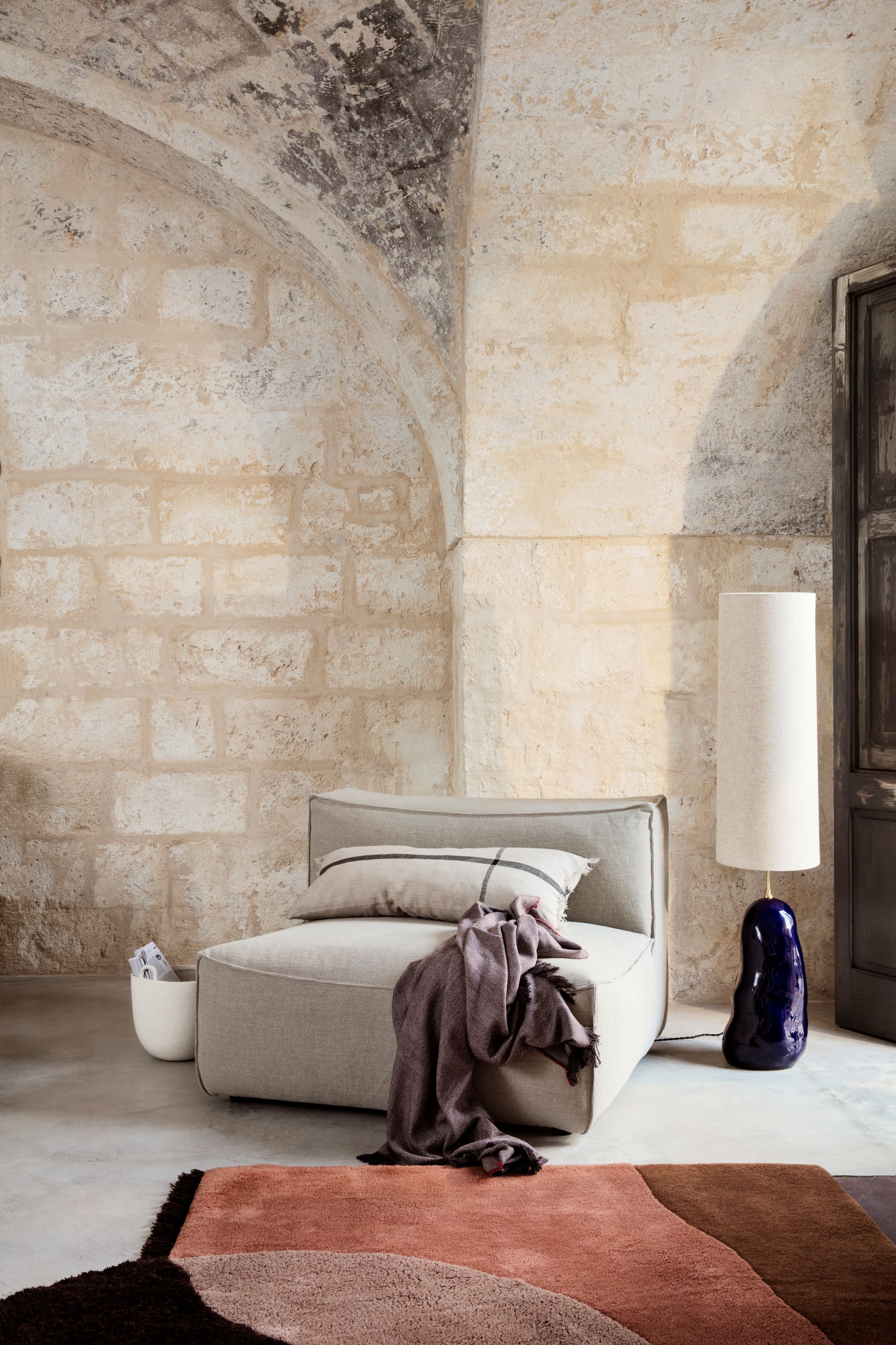 VIEW brown rug with burgundy