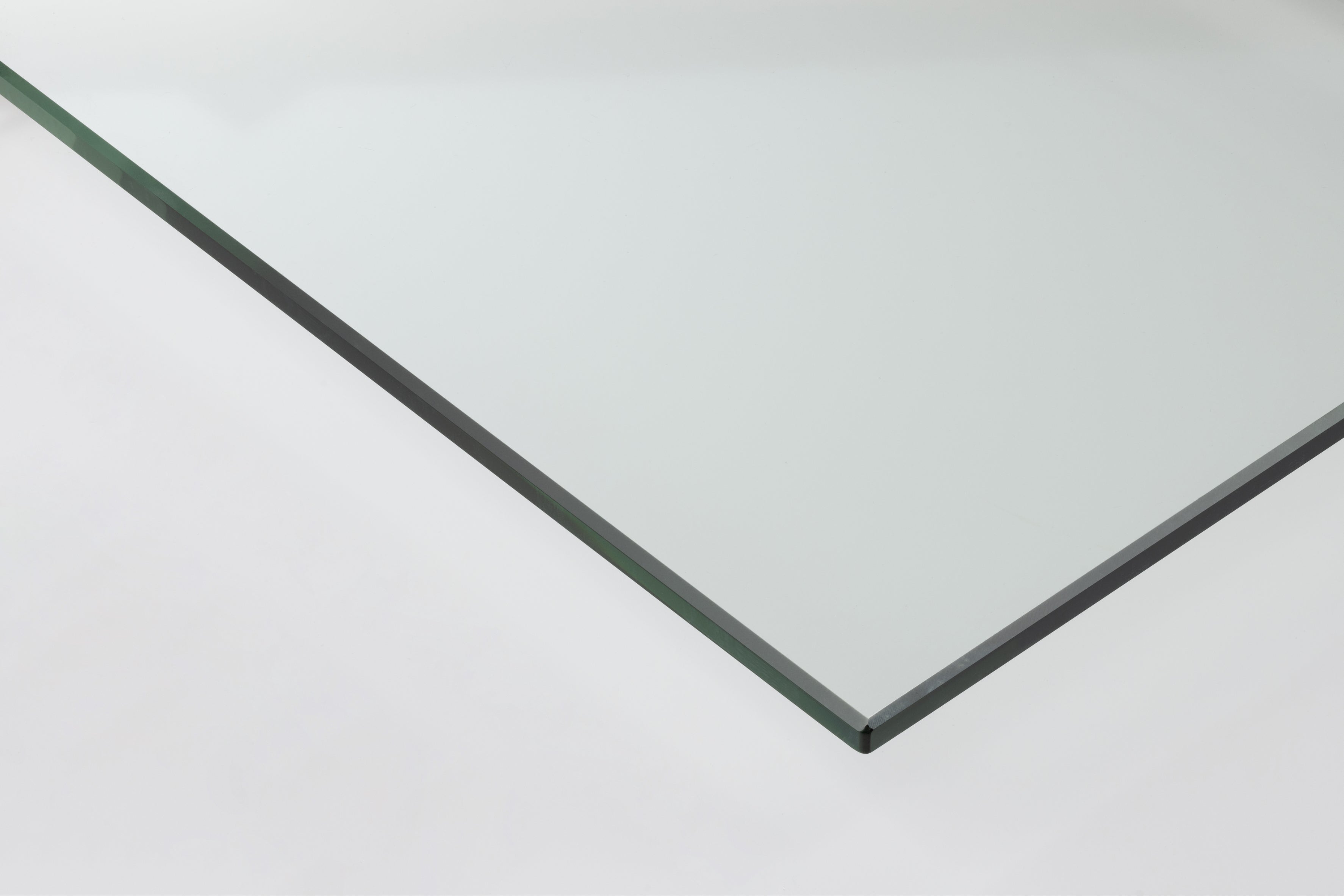 Couchtisch RANDOLF aus Holz mit schwarzem Rahmen