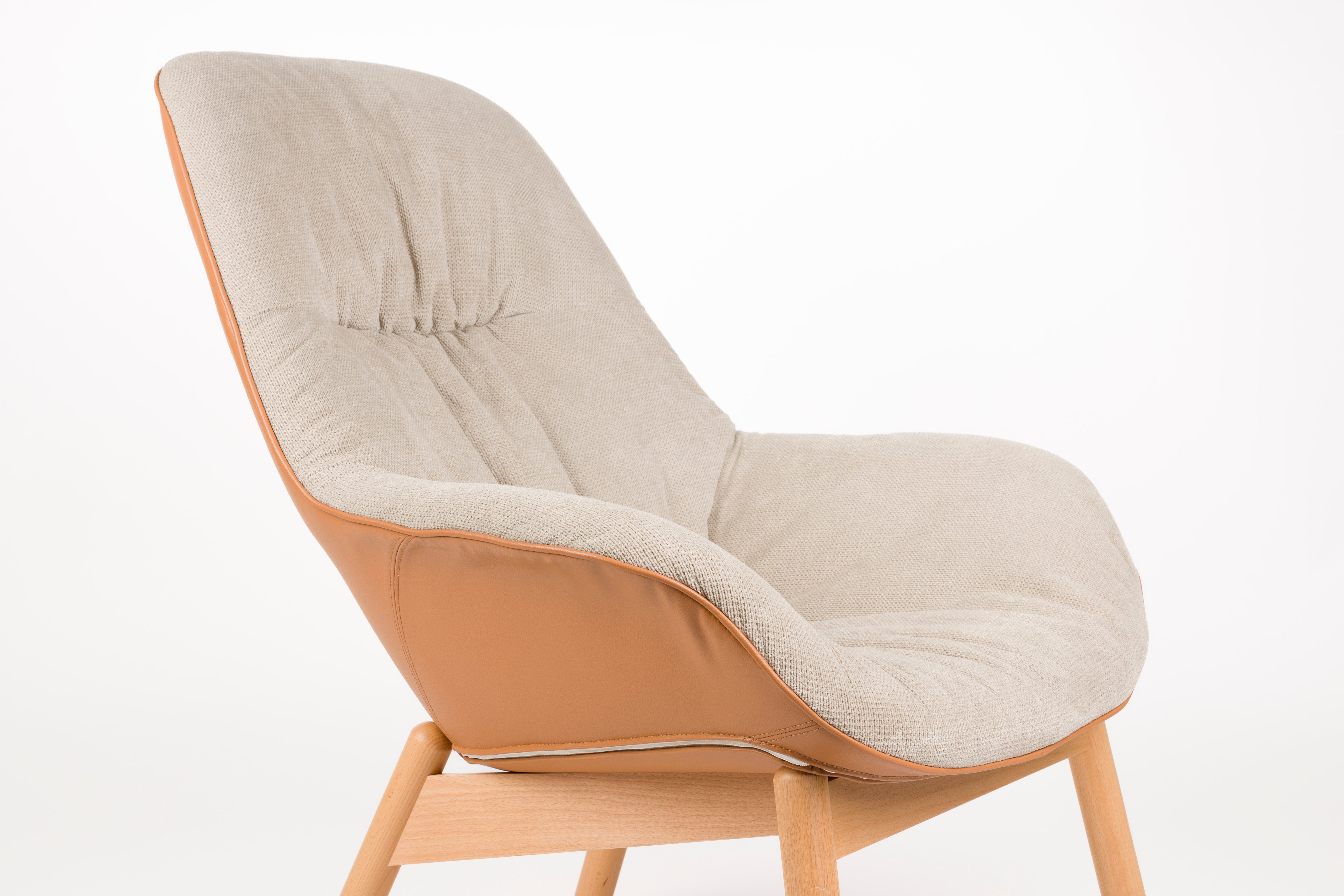 DUKE beige armchair with wooden base