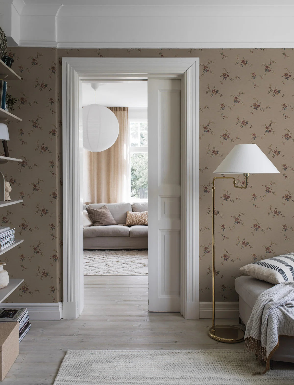 Behang met plantenmotief SAGA bruin met bordeaux