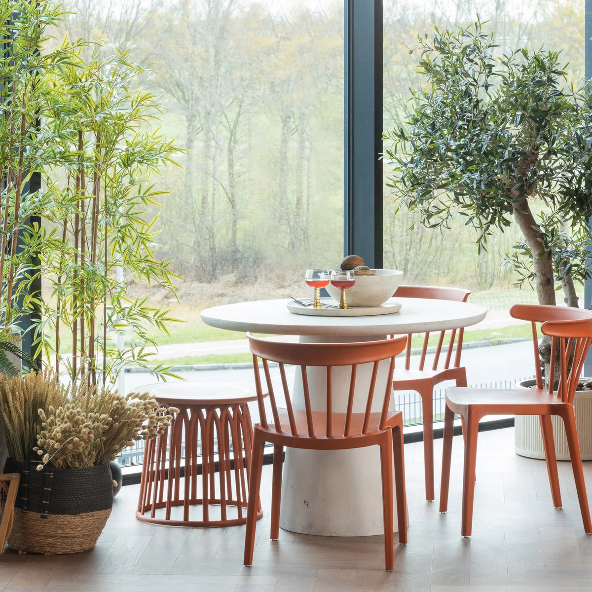 Witte ronde tafel DAMON