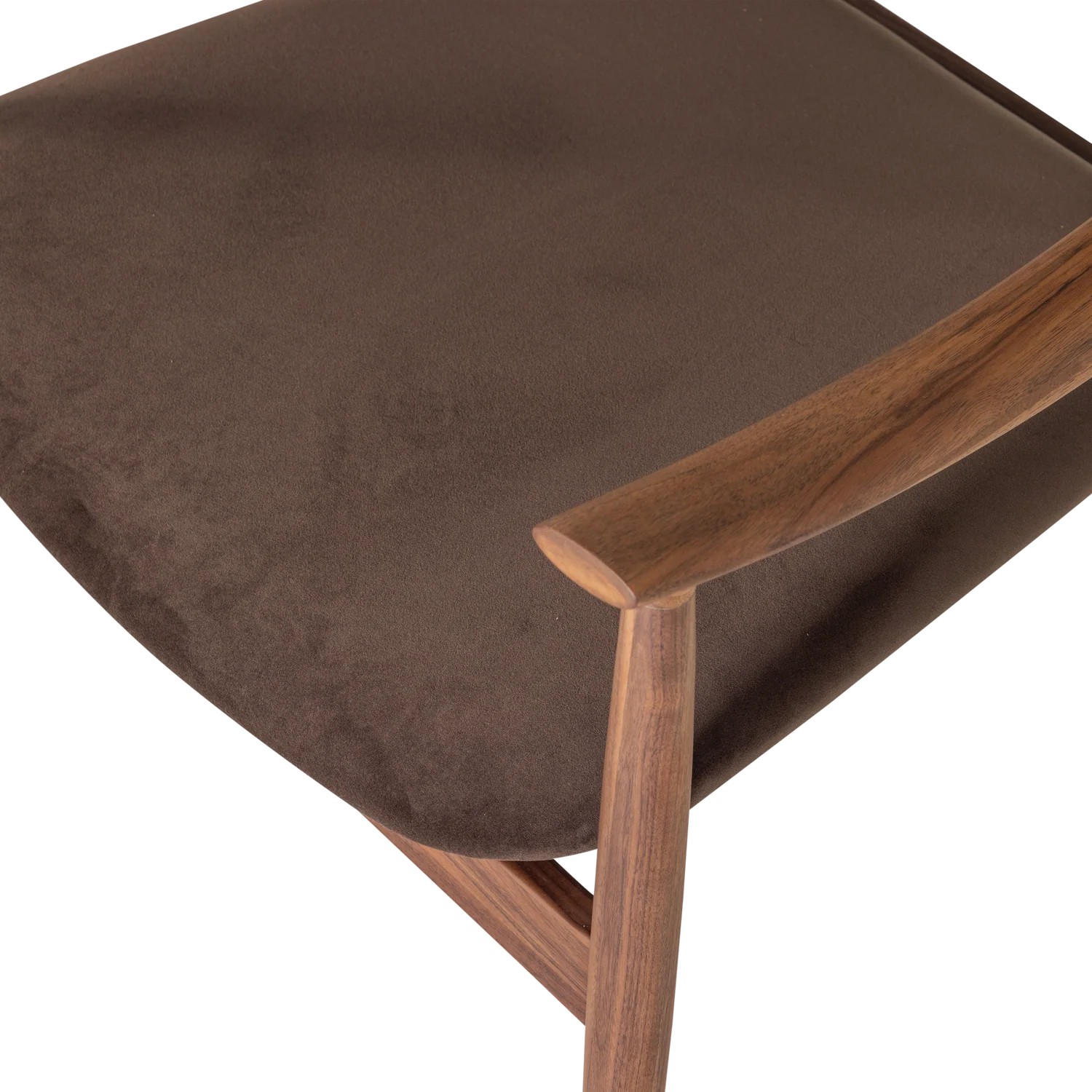 Fauteuil BASK met bruin zitvlak en notenhouten basis