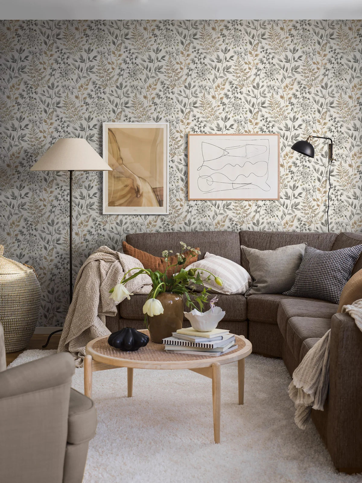 Vliesbehang met plantaal patroon SIGRID in beige met groen