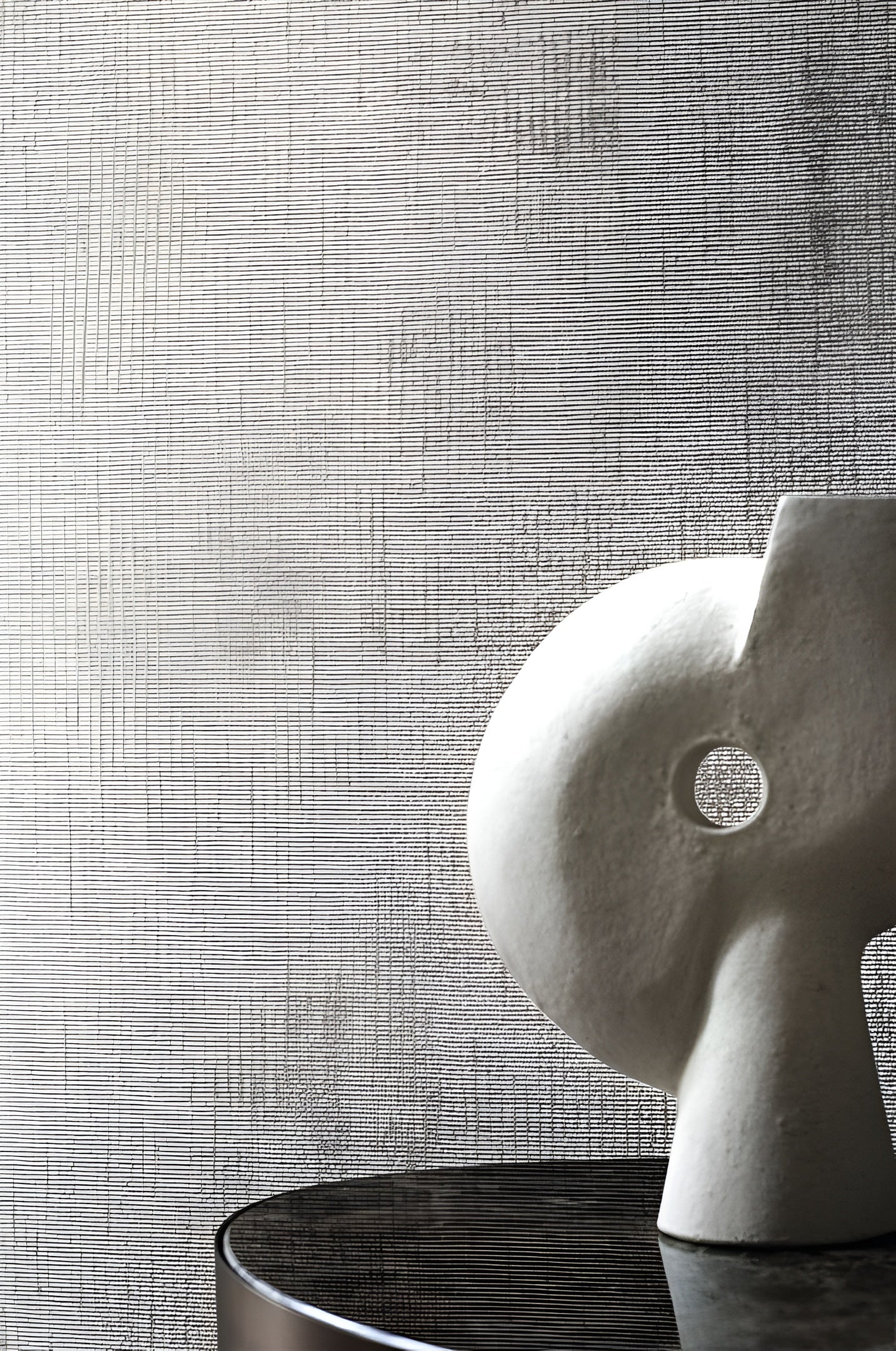 Structural textile wallpaper imitating canvas ORCADE - Tobacco brown