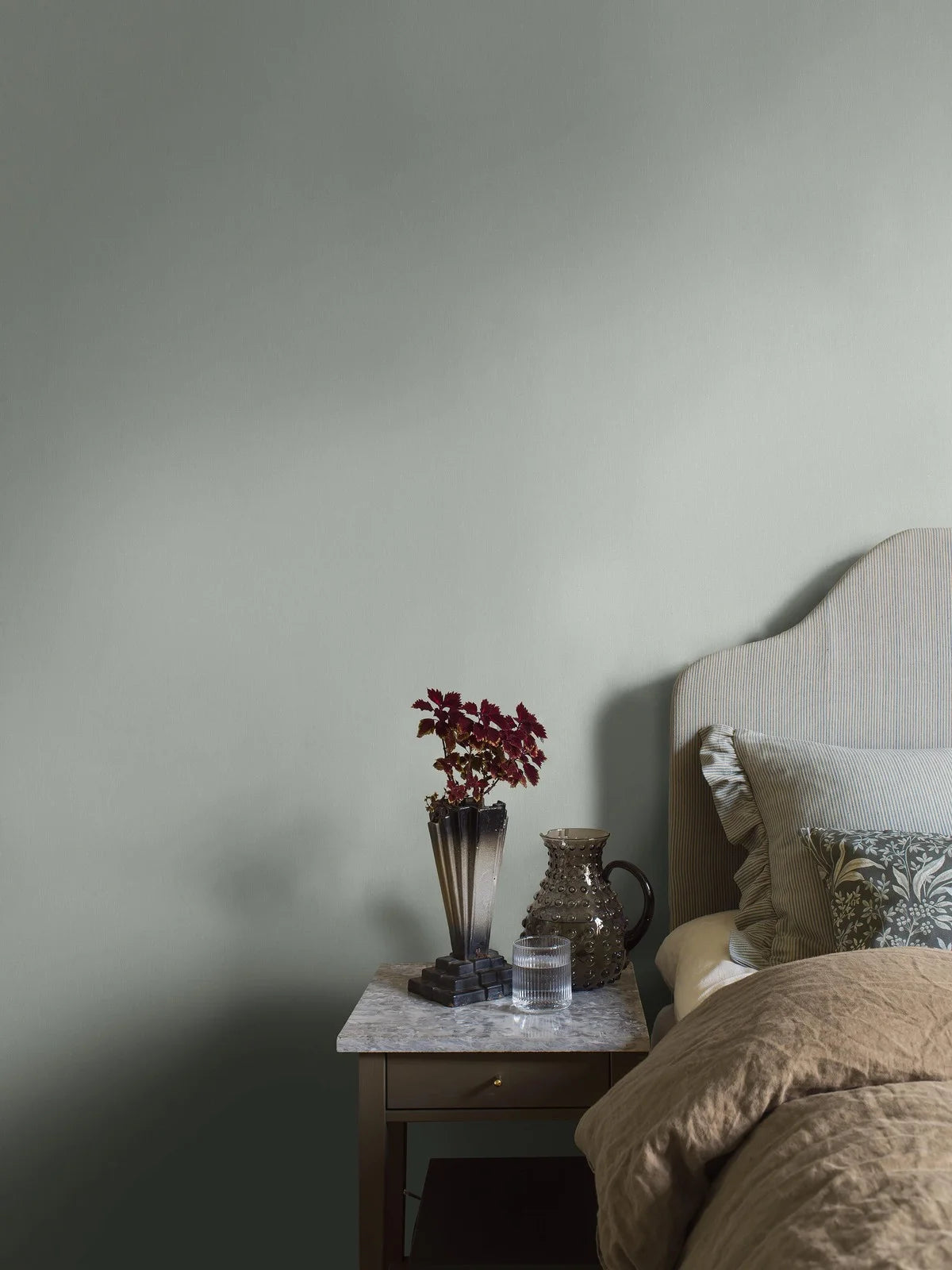 Structural wallpaper resembling linen LINEN - SOFT JADE gray-green