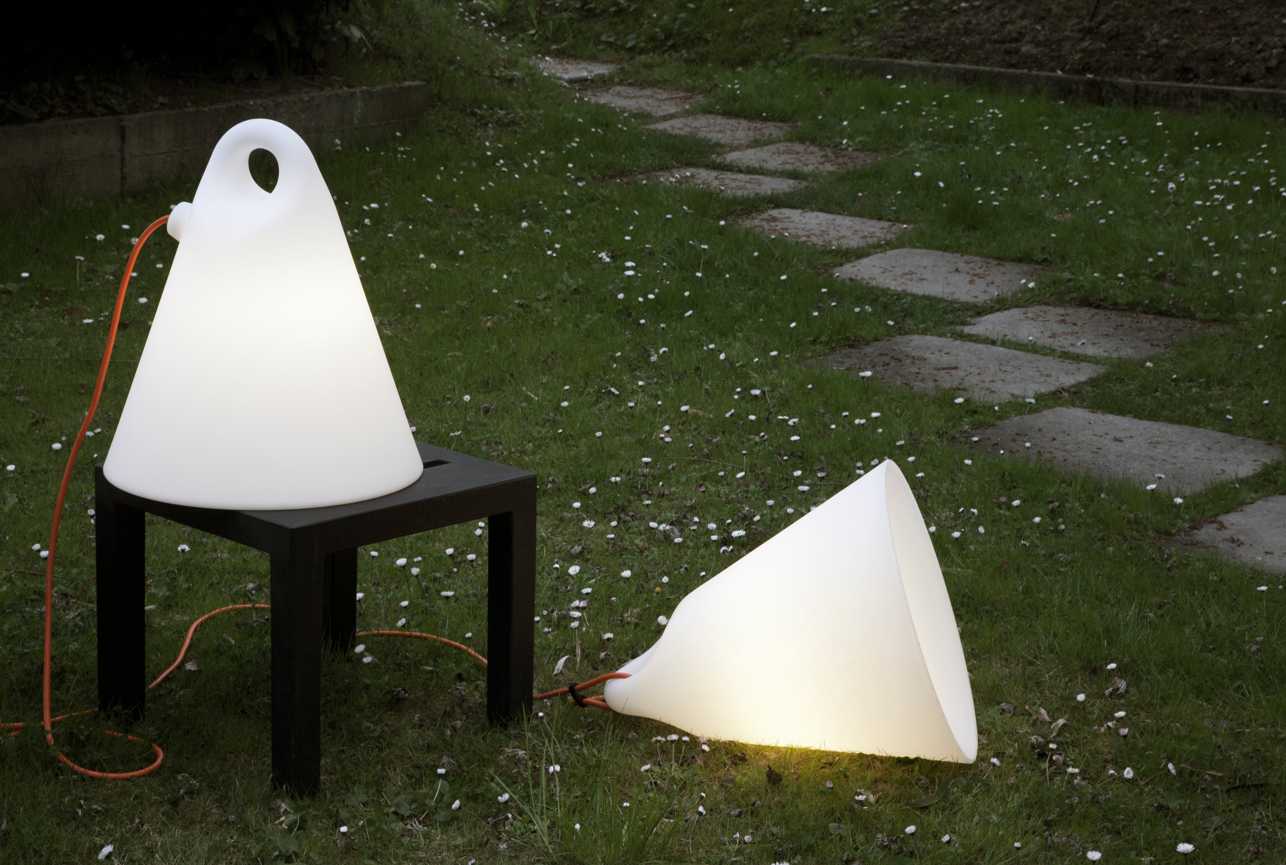Buitenhanglamp TRILLY wit
