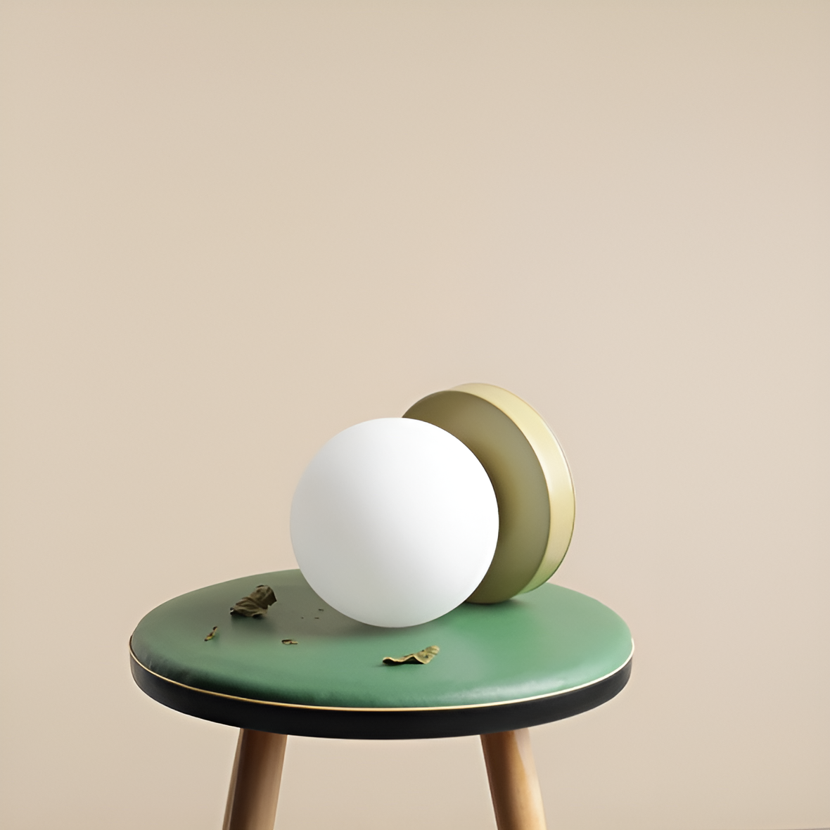 Pistachio ball table lamp