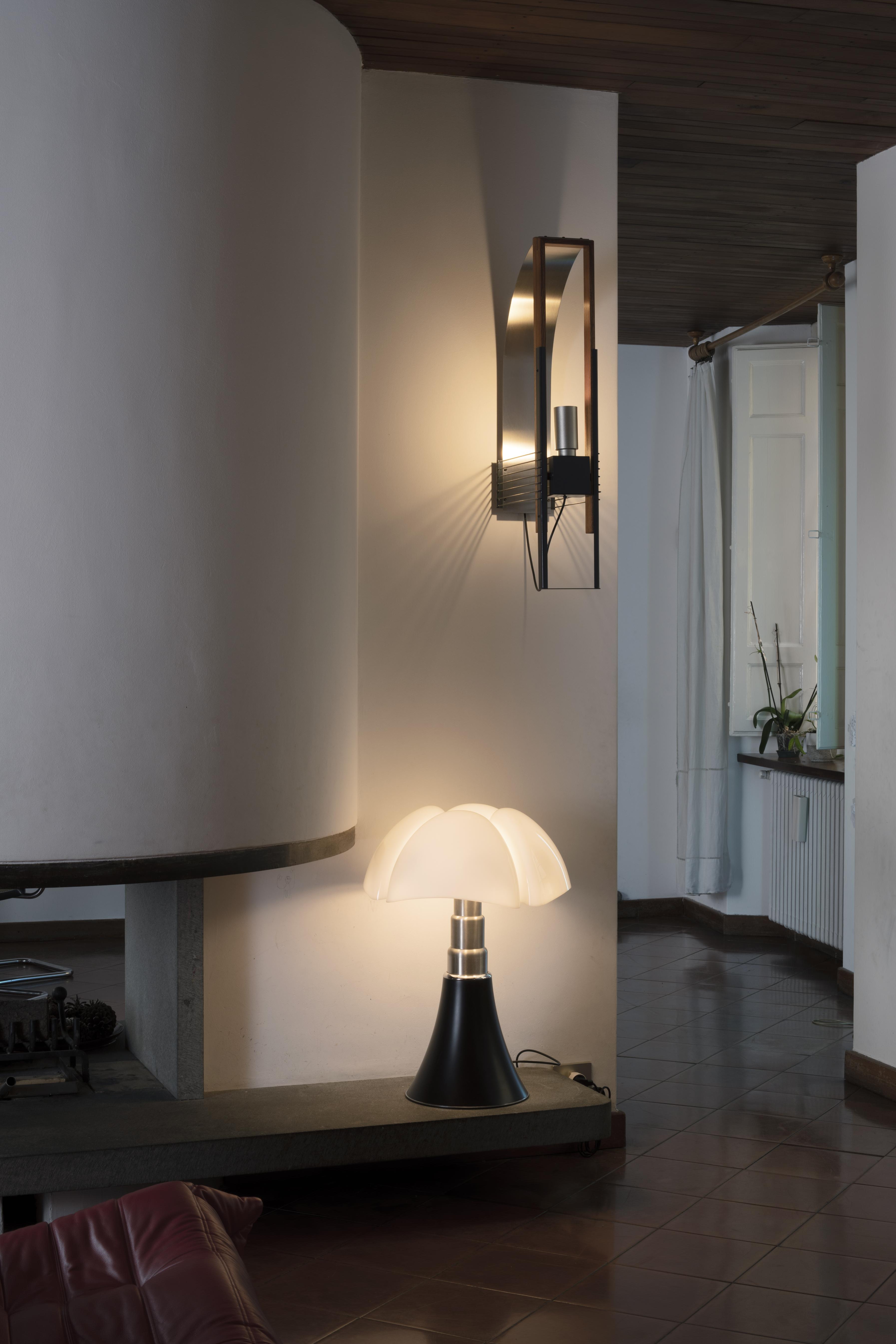 Wandlamp MARX van hout en aluminium