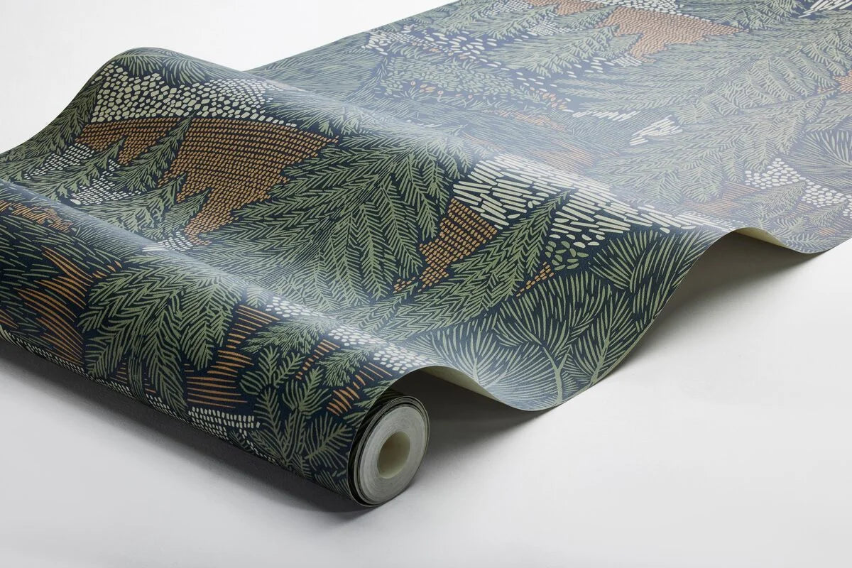 Tapete mit Pflanzenmotiv Bäume NORTHERN FOREST grün mit braun