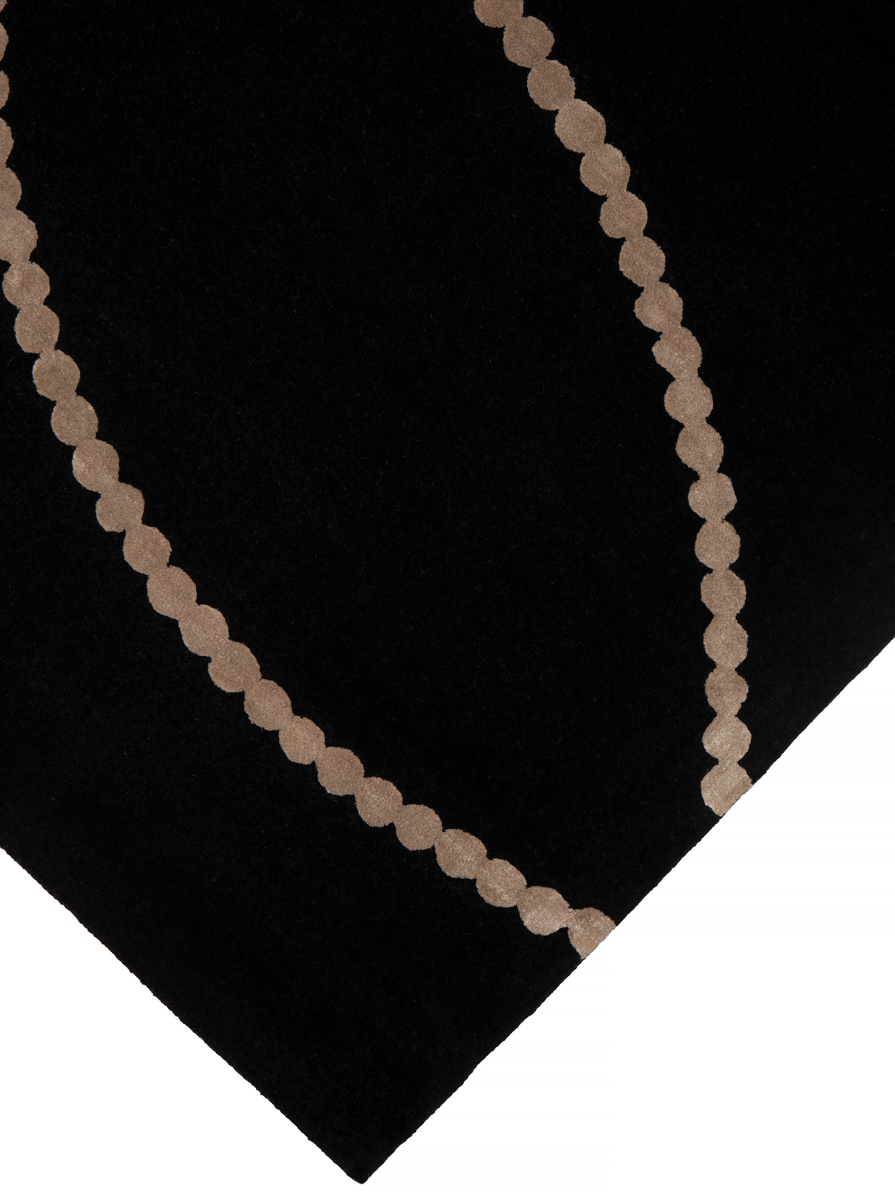 Dywan LUNA czarny z beżowym wzorem