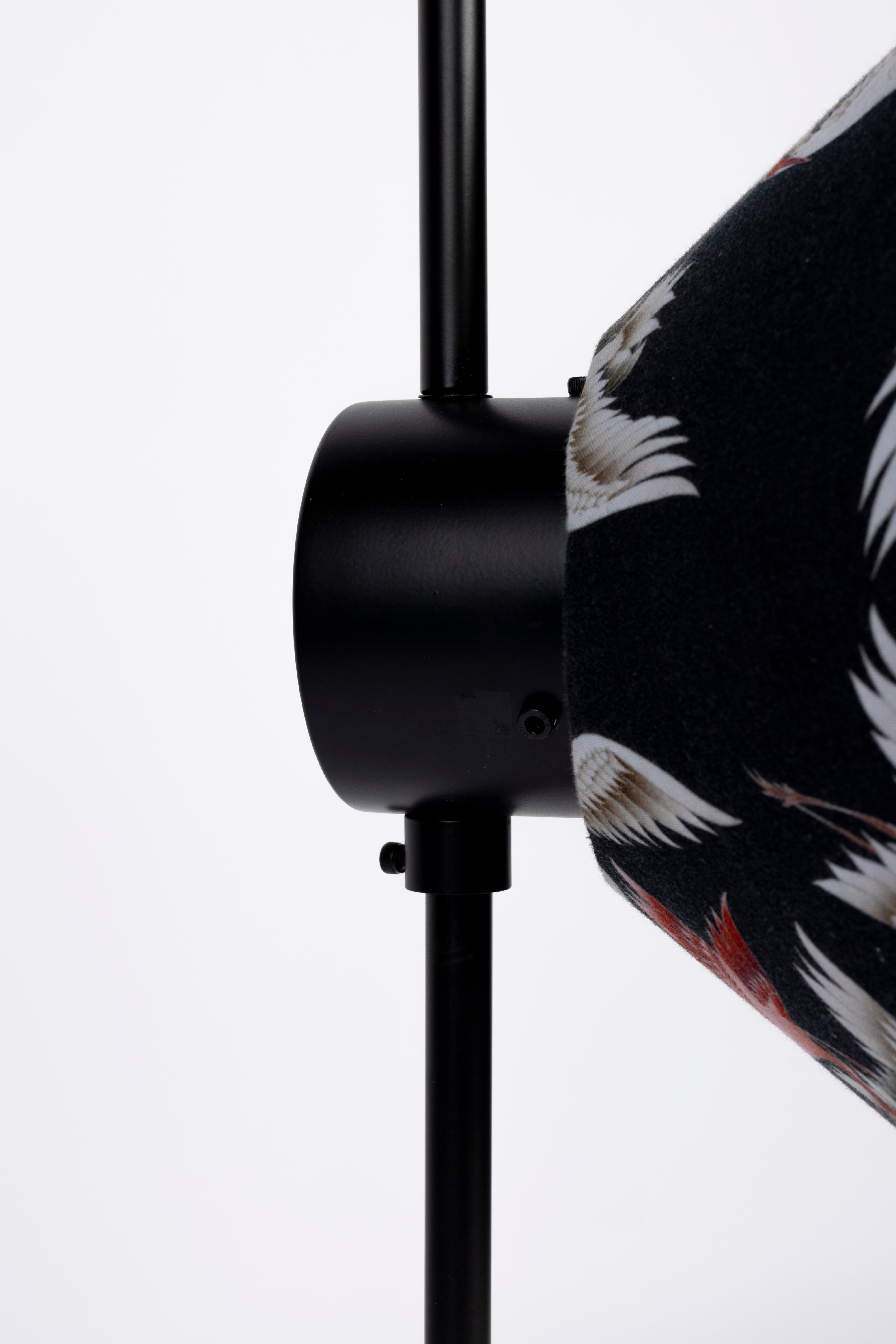 JAYLEE black floor lamp