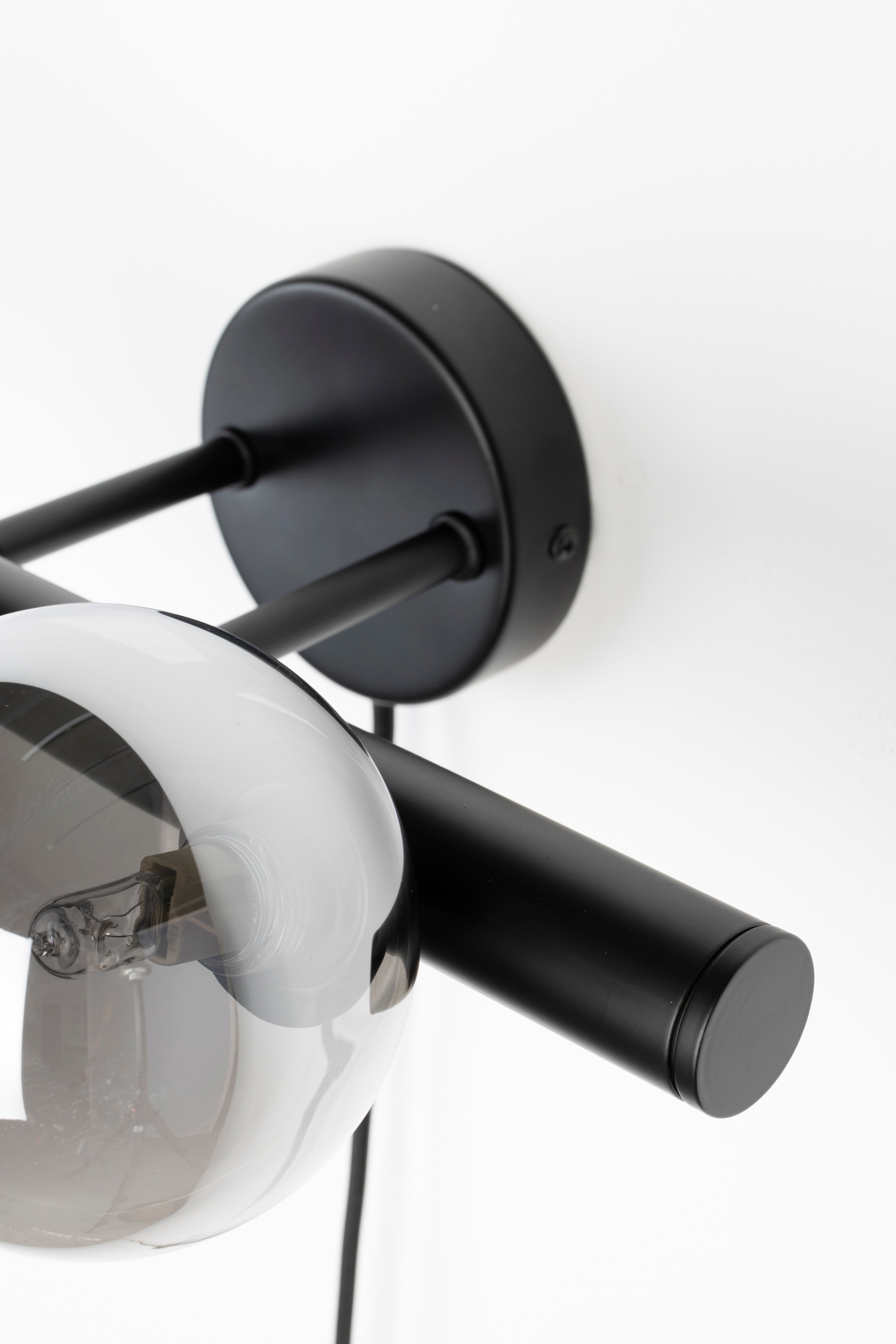 Driepunts wandlamp MONICA gerookt glas